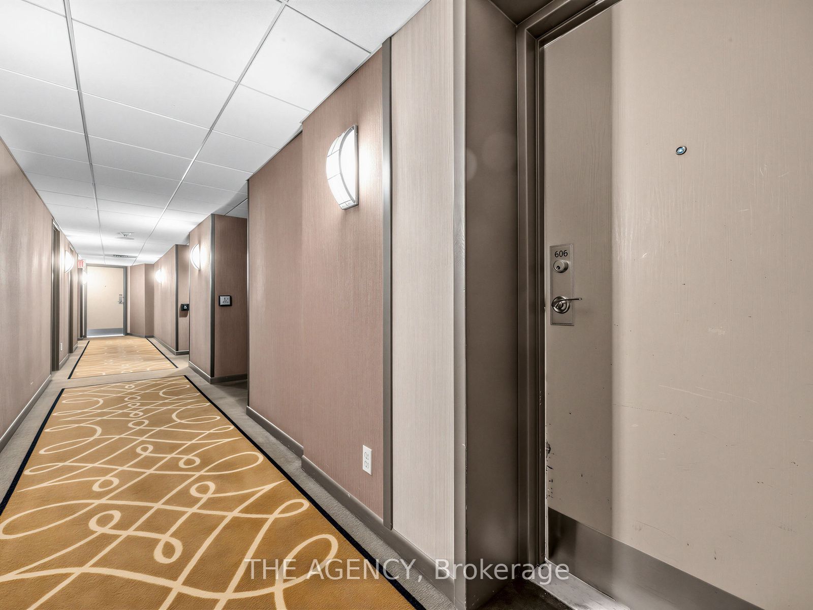 99 Harbour Square 606 Property Photo 3