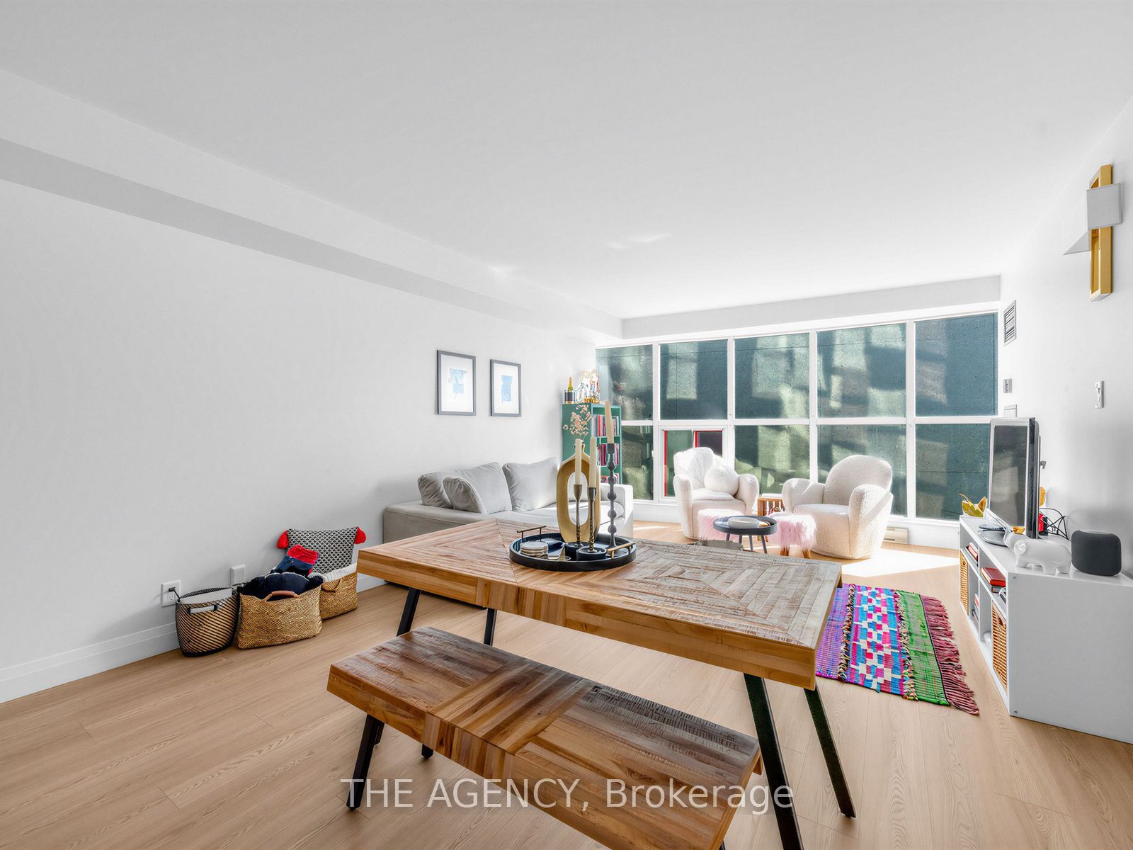 99 Harbour Square 606 Property Photo 7