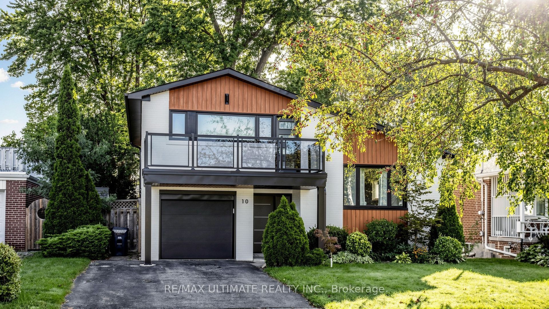10 Monarchwood Crescent
