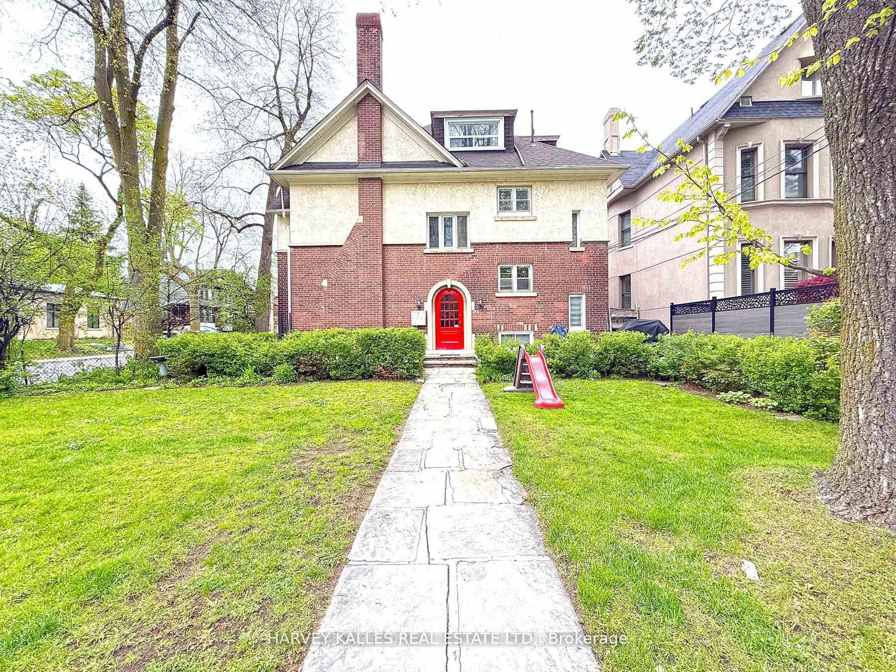 807 Duplex Avenue Bsmt Property Photo 2