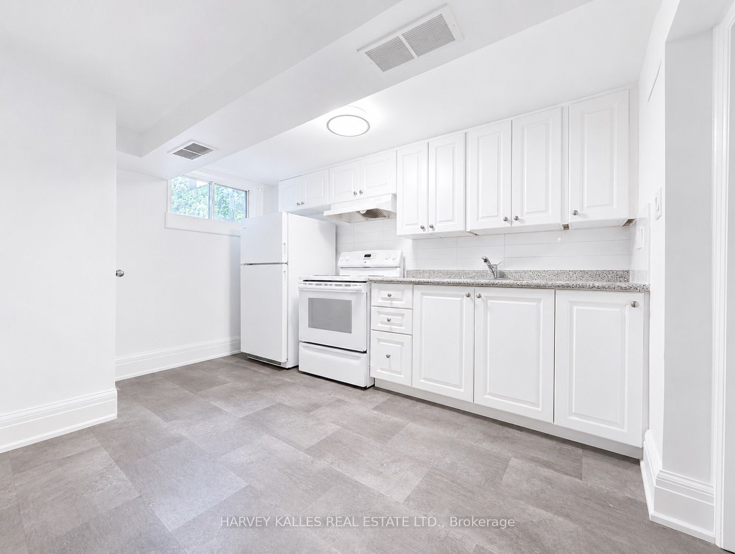 807 Duplex Avenue Bsmt Property Photo 11