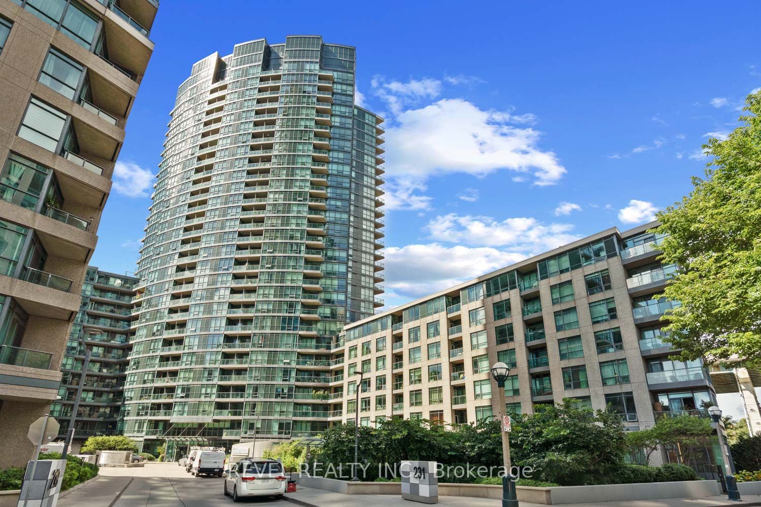 231 Fort York Boulevard 2001 Property Photo 1