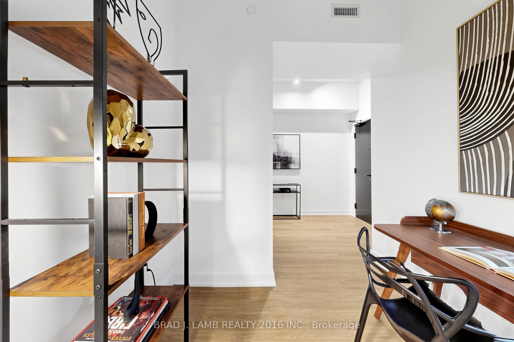 284 King Street E 808 Property Photo 15