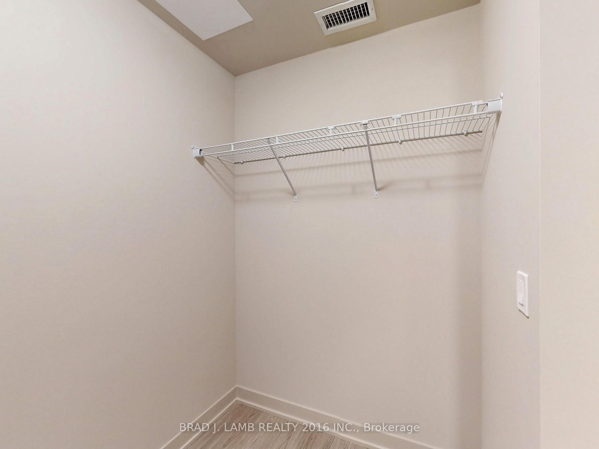 284 King Street E 505 Property Photo 23