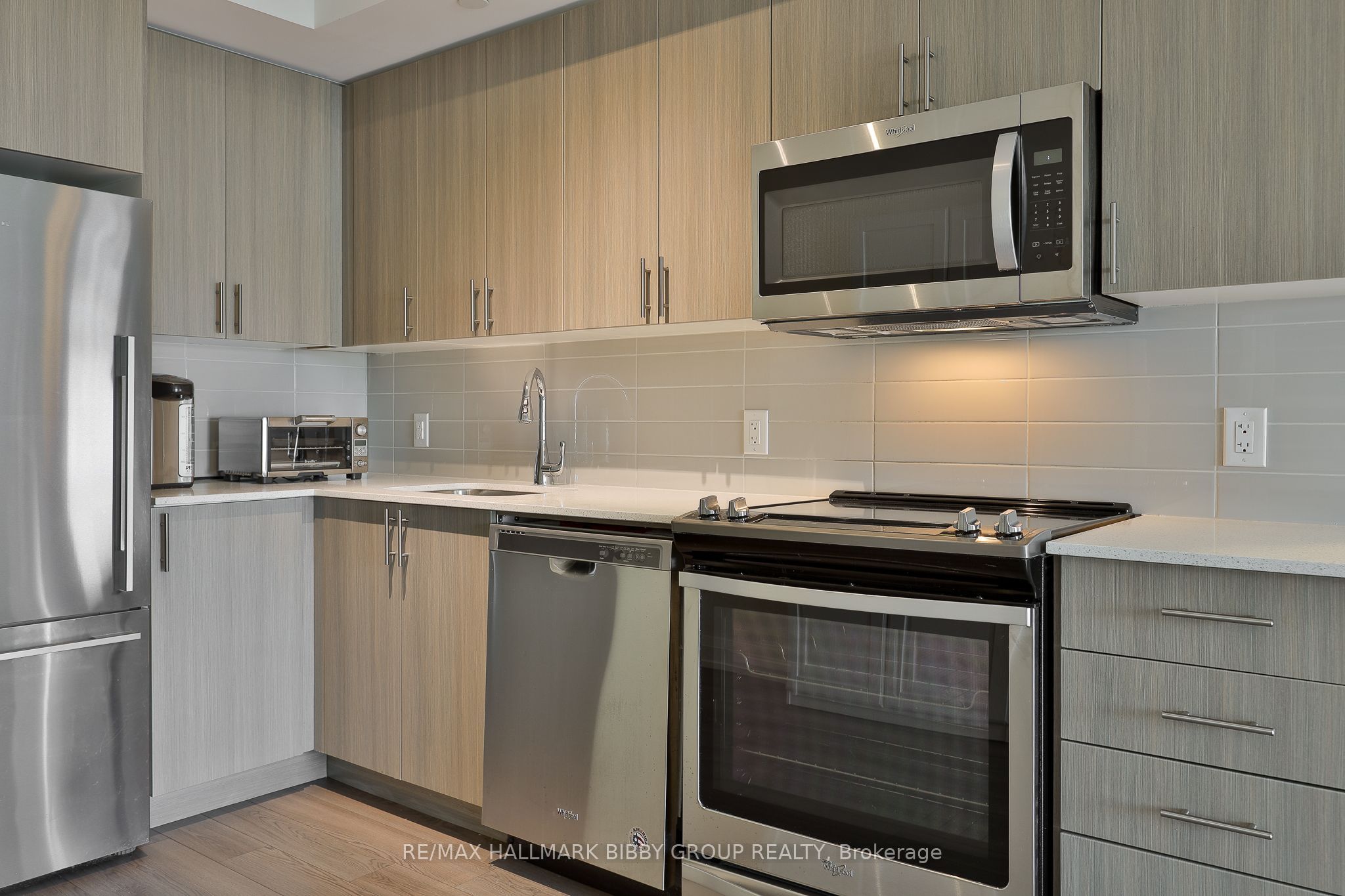 591 Sheppard Avenue E 519 Property Photo 7