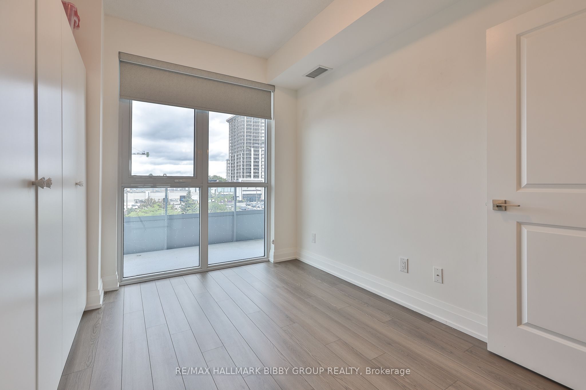 591 Sheppard Avenue E 519 Property Photo 15