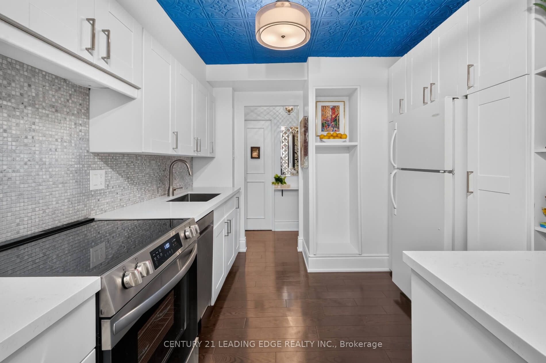 212 St George Street 104 Property Photo 16