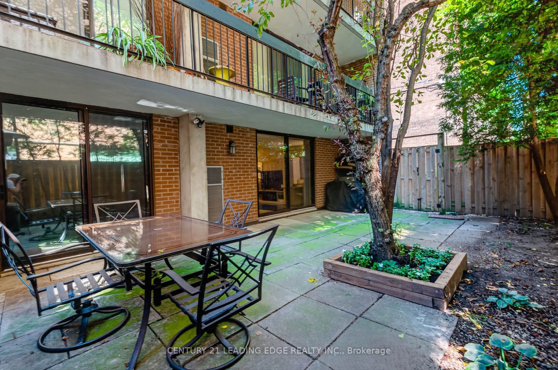 212 St George Street 104 Property Photo 26
