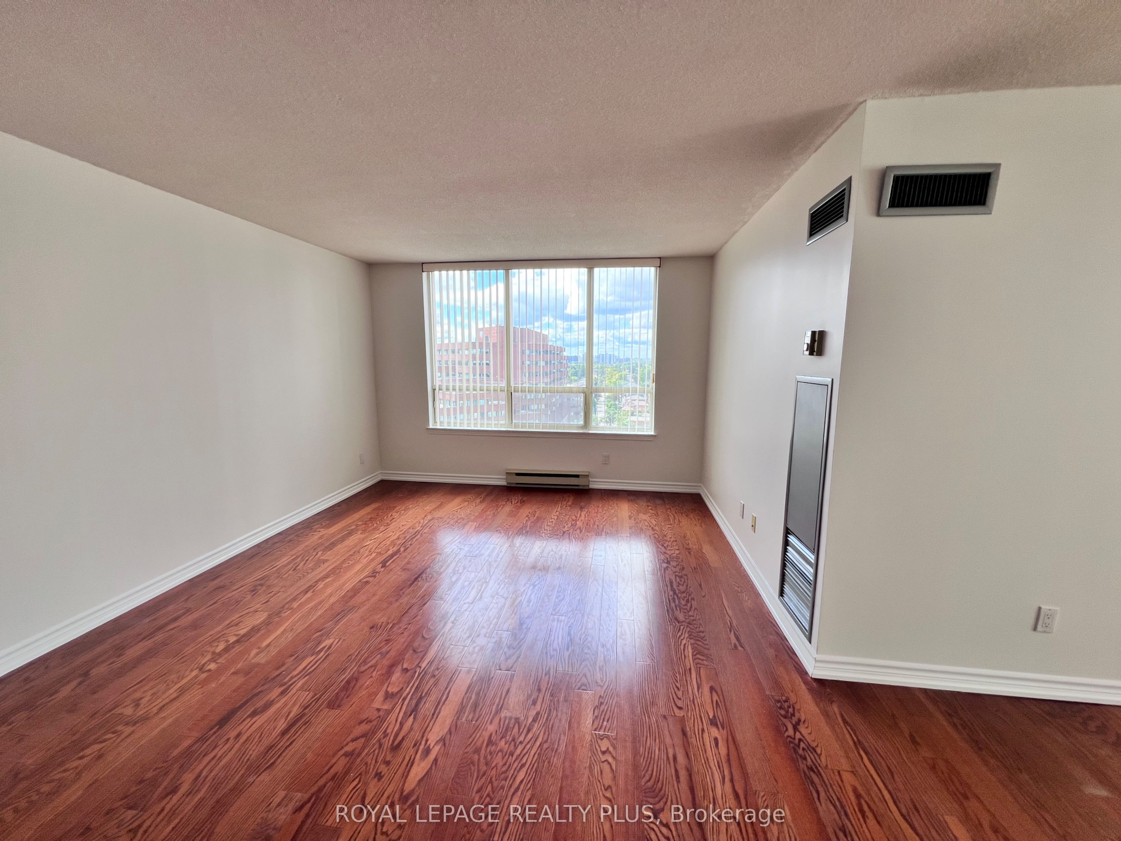 30 Greenfield Avenue 1714 Property Photo 7