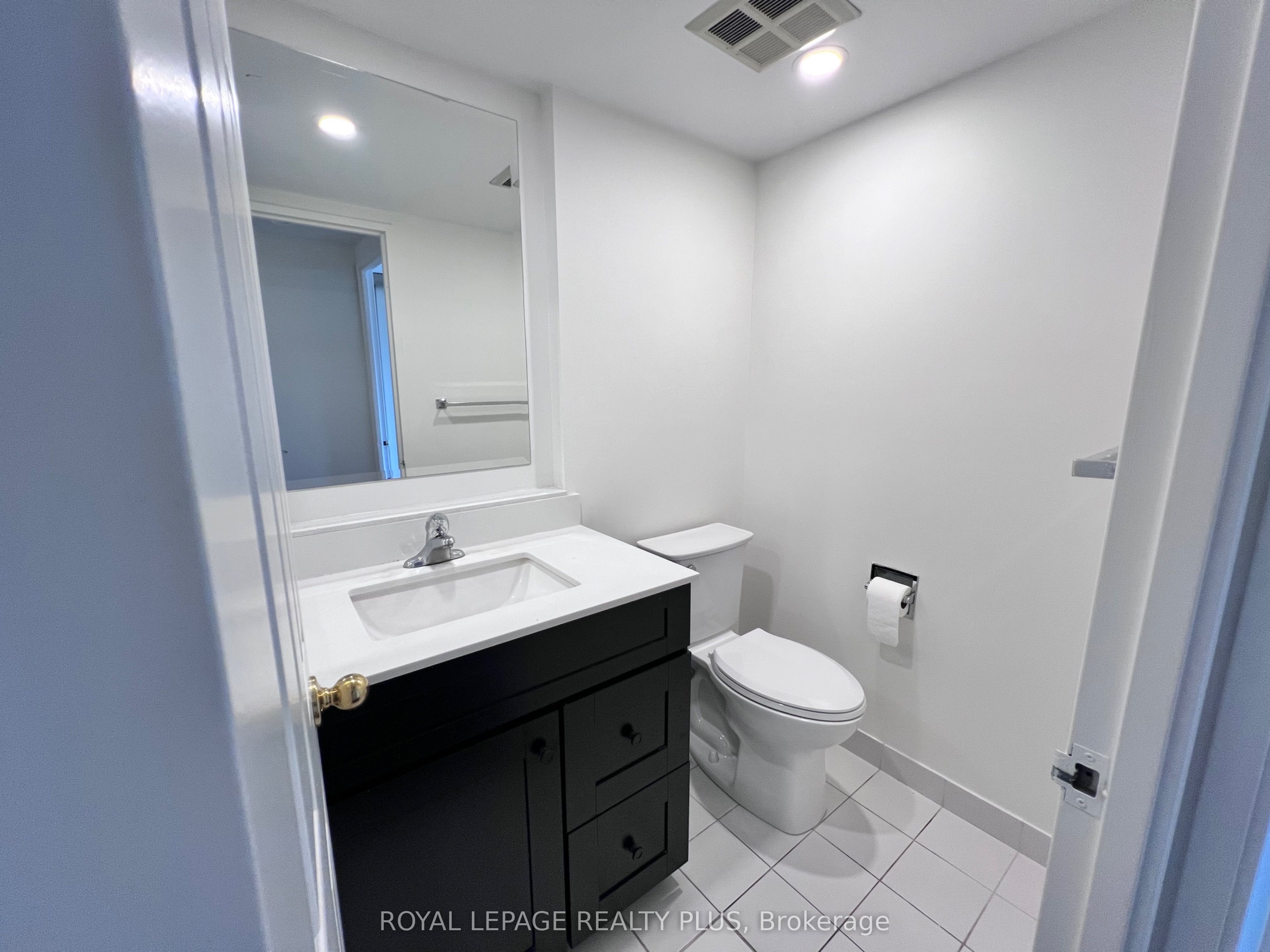 30 Greenfield Avenue 1714 Property Photo 16