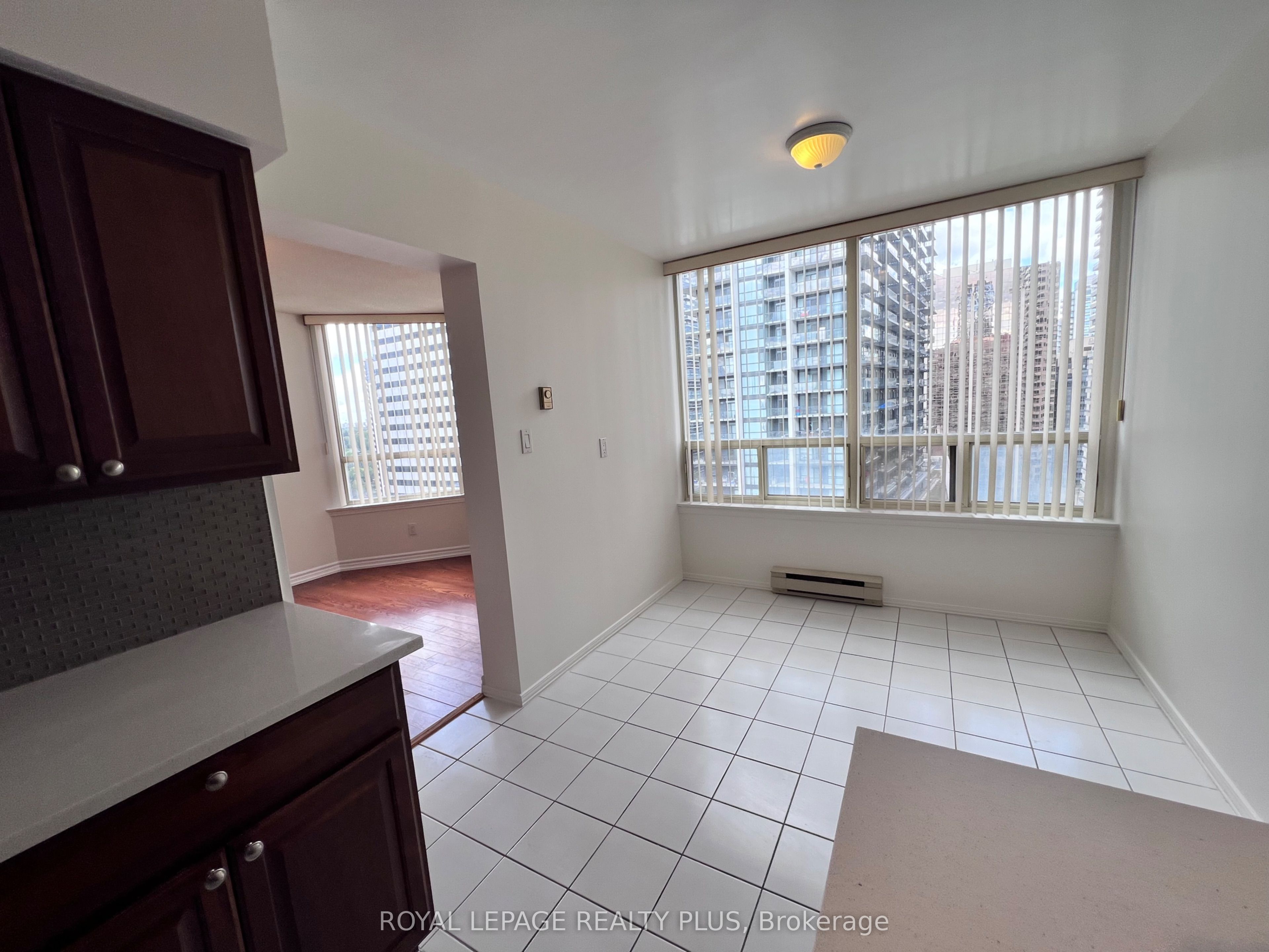 30 Greenfield Avenue 1714 Property Photo 21