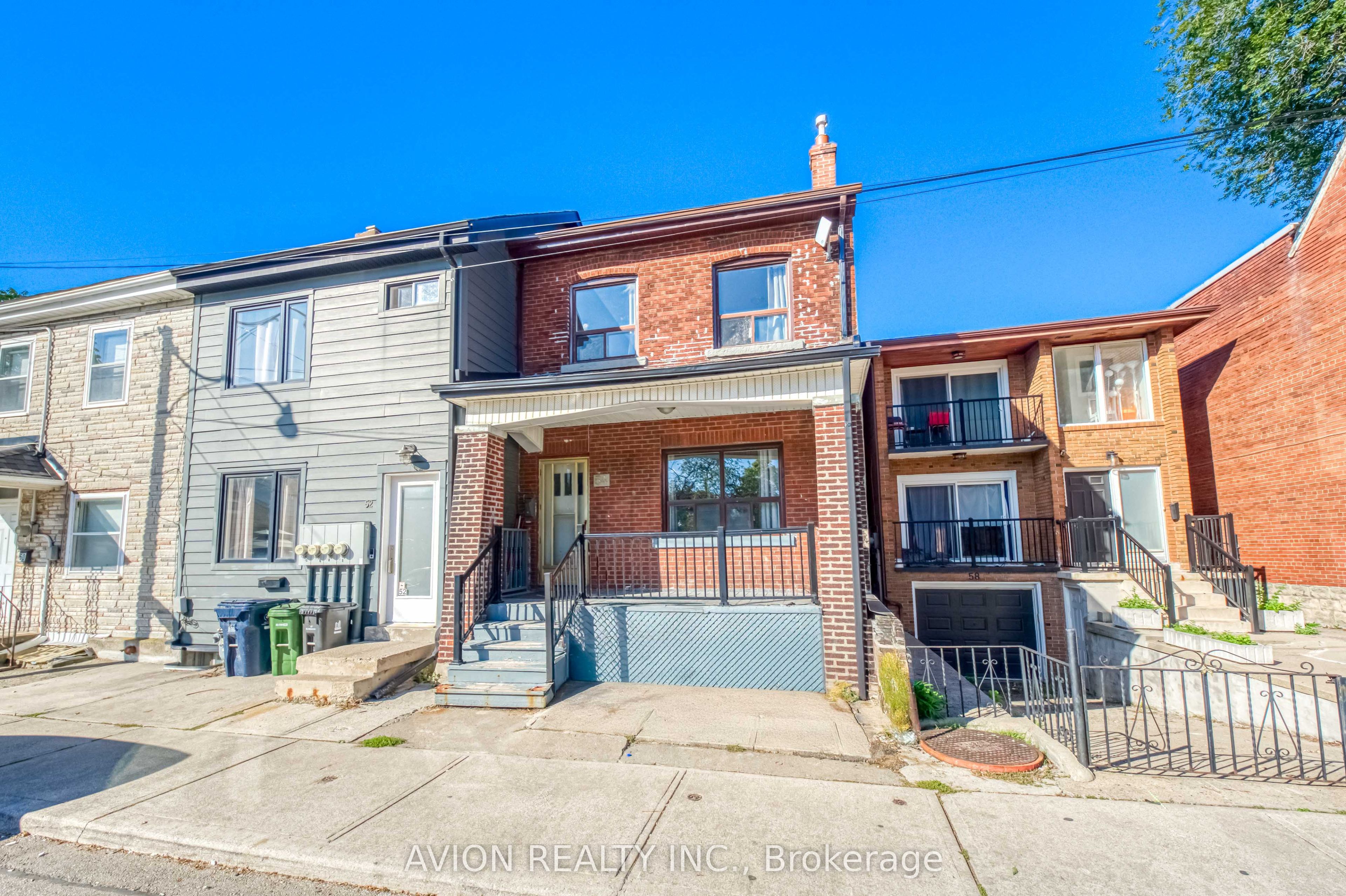 54 Ryerson Avenue Property Photo 2