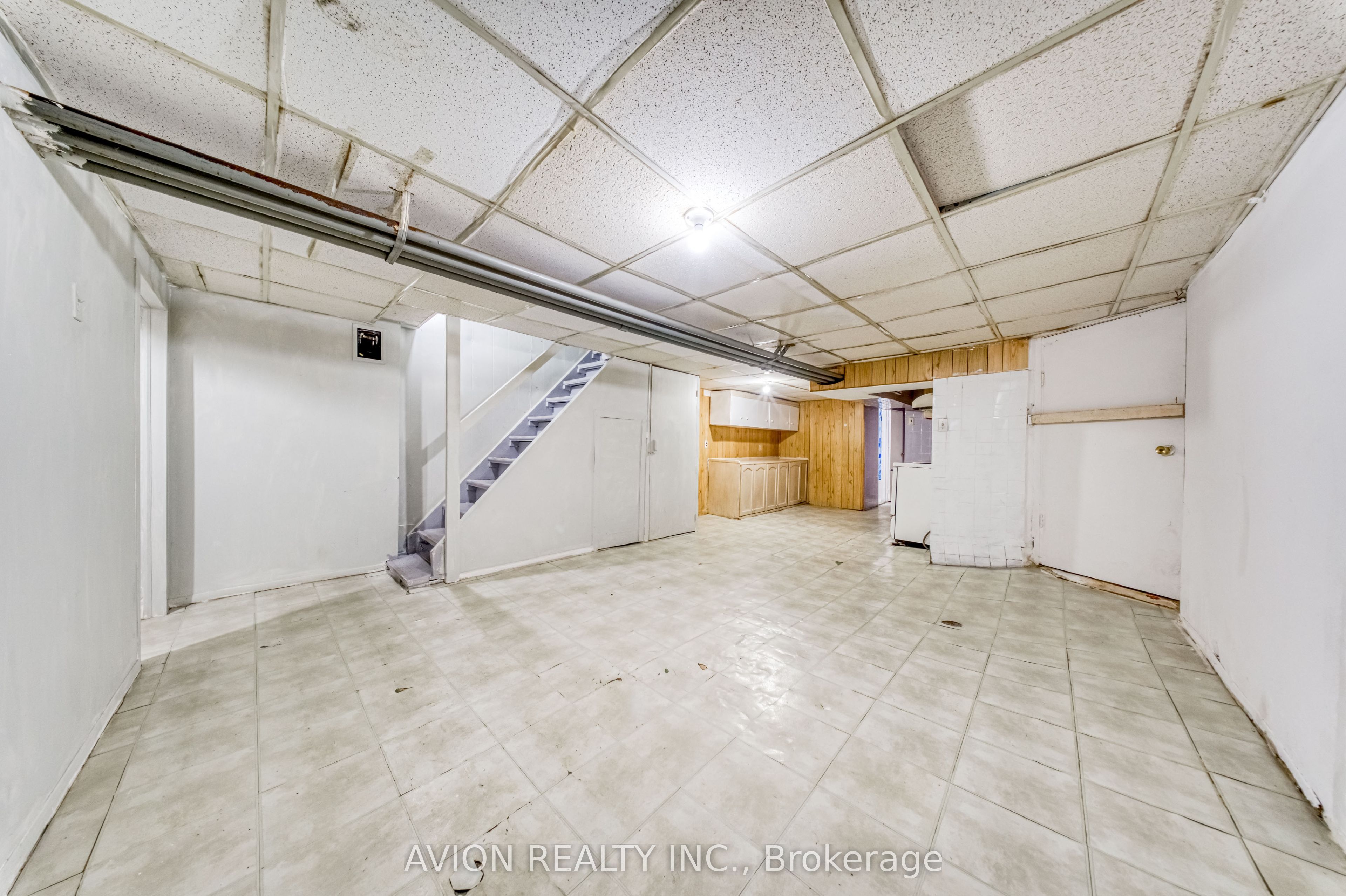 54 Ryerson Avenue Property Photo 29