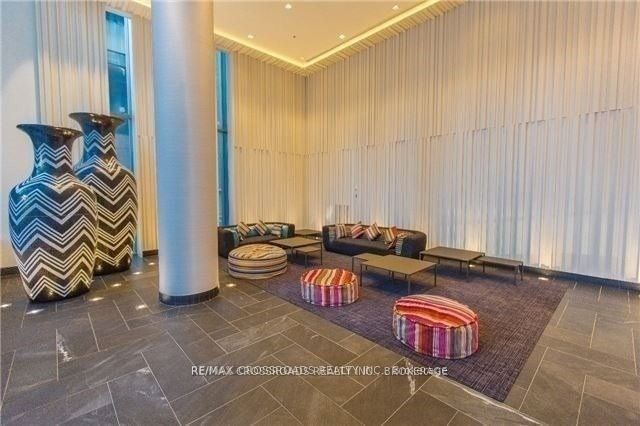 42 Charles Street E 4305 Property Photo 13