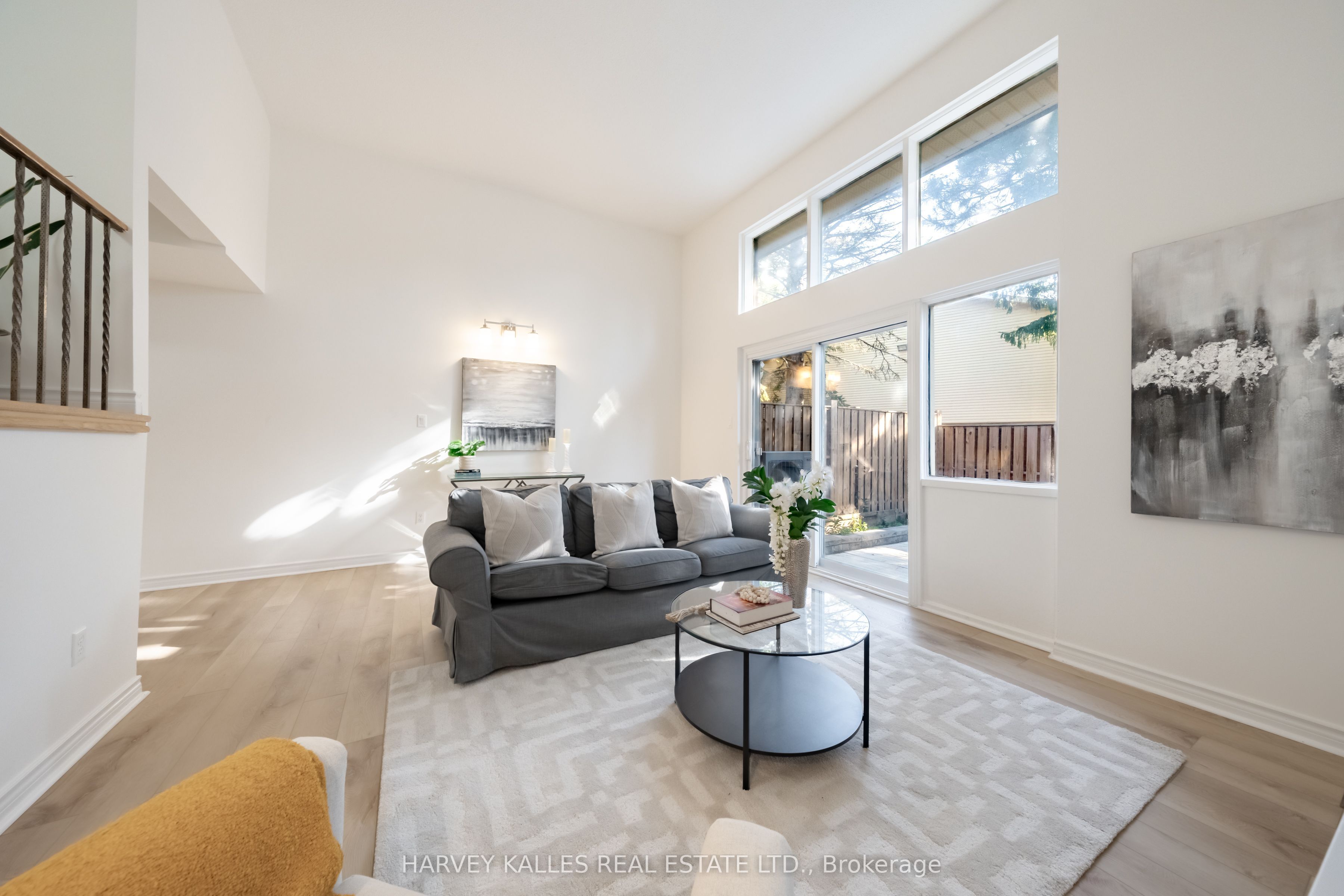 102 Jenny Wren Way Property Photo 1