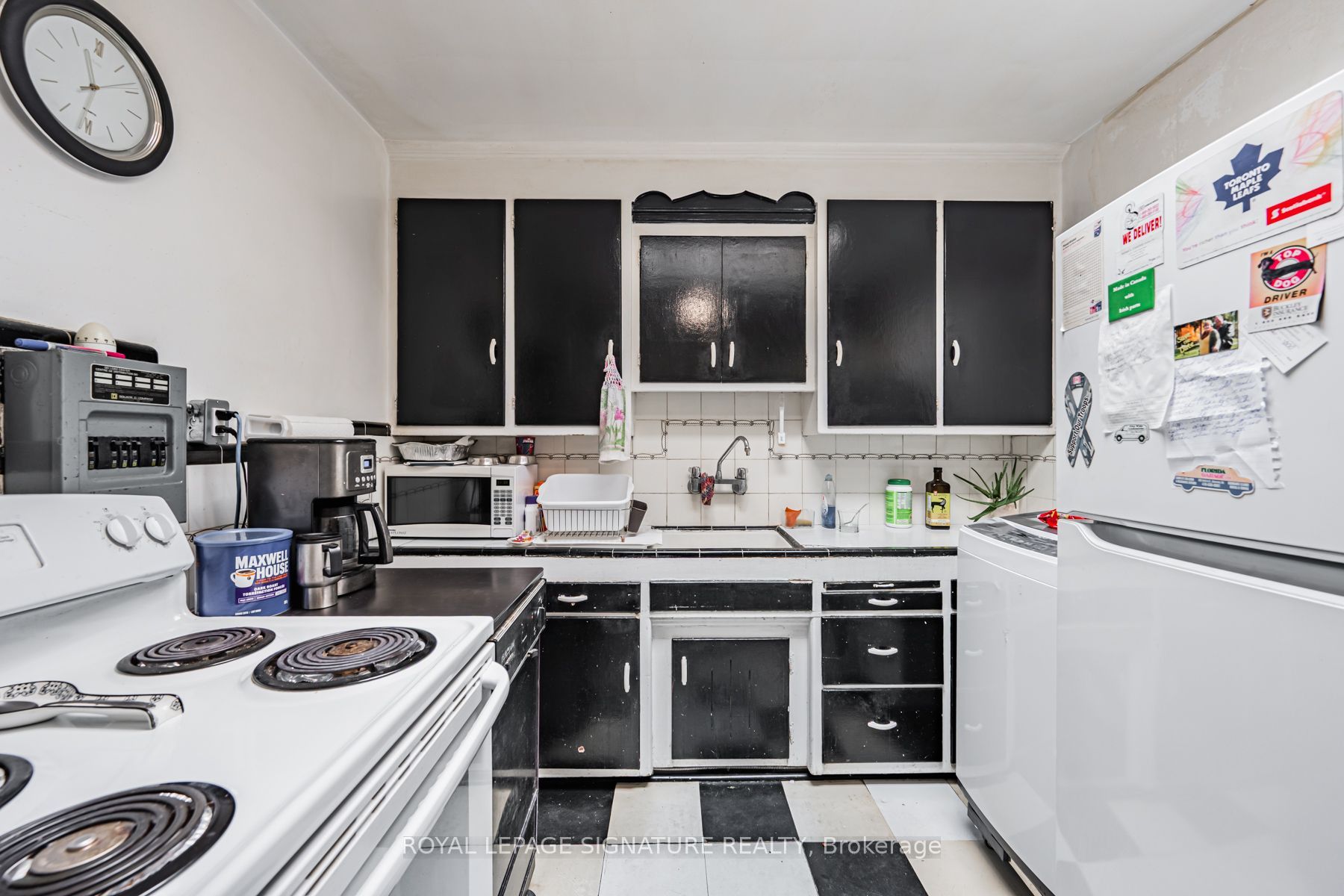 1762-1764 Avenue Road Property Photo 14