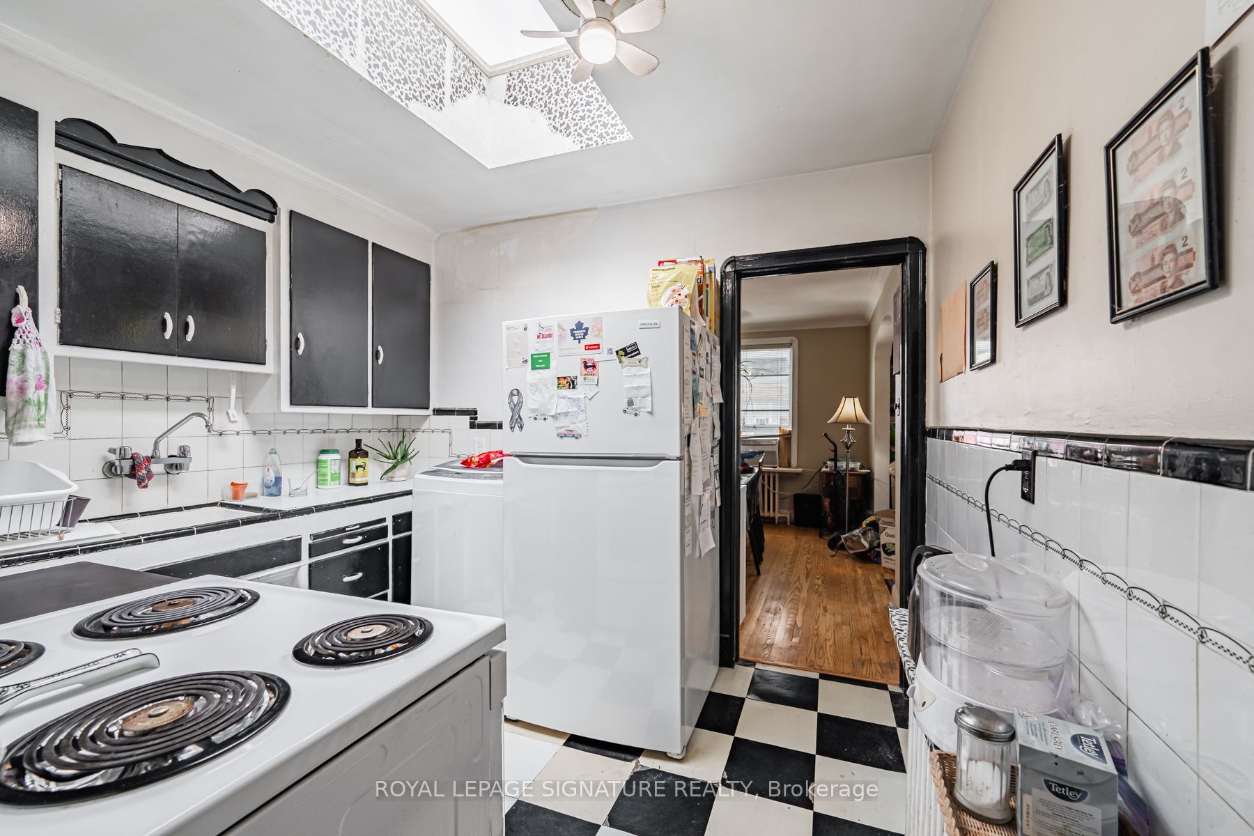 1762-1764 Avenue Road Property Photo 15