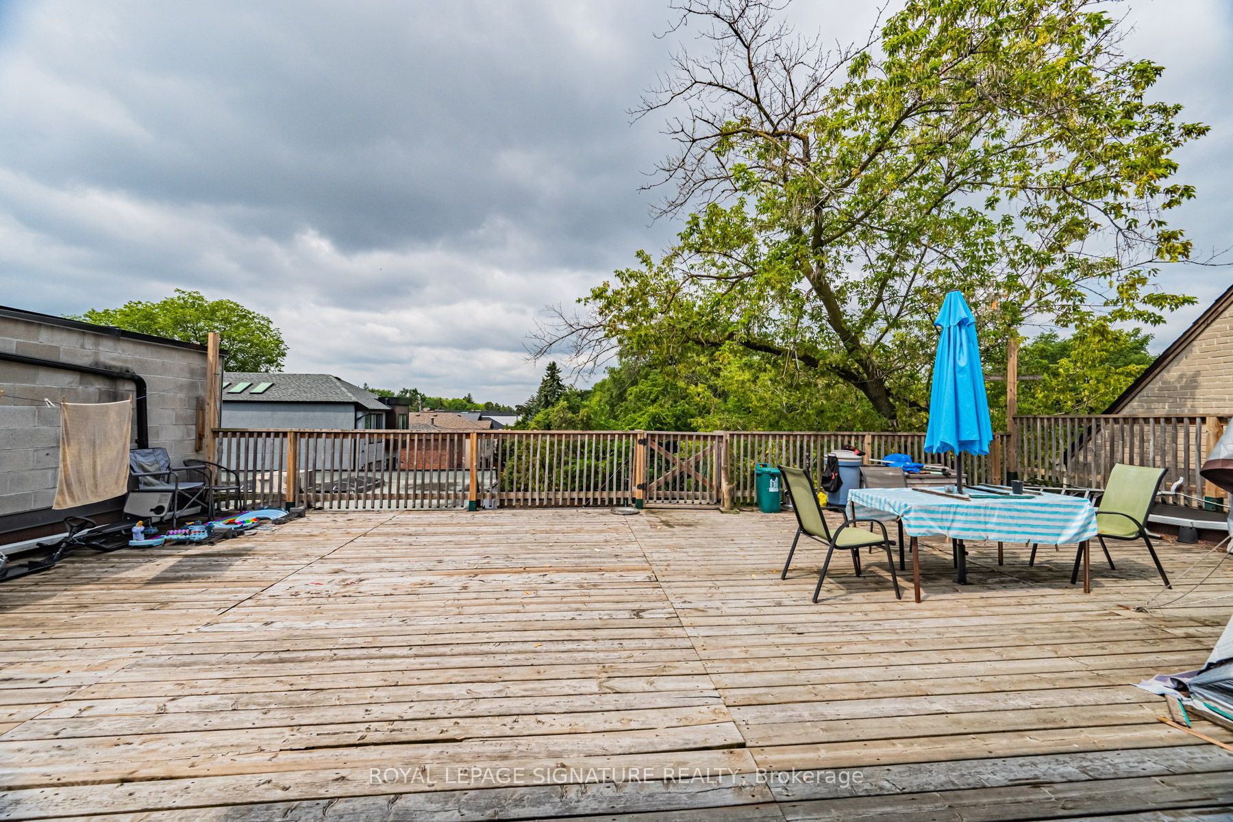 1762-1764 Avenue Road Property Photo 22