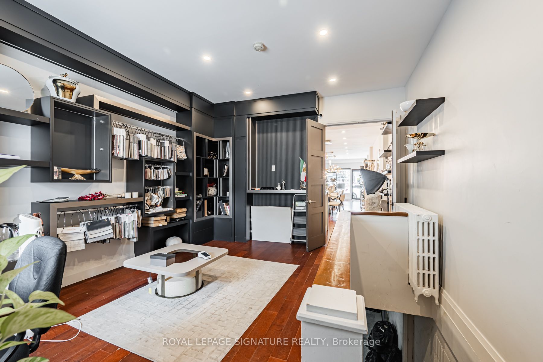 1762-1764 Avenue Road Property Photo 32