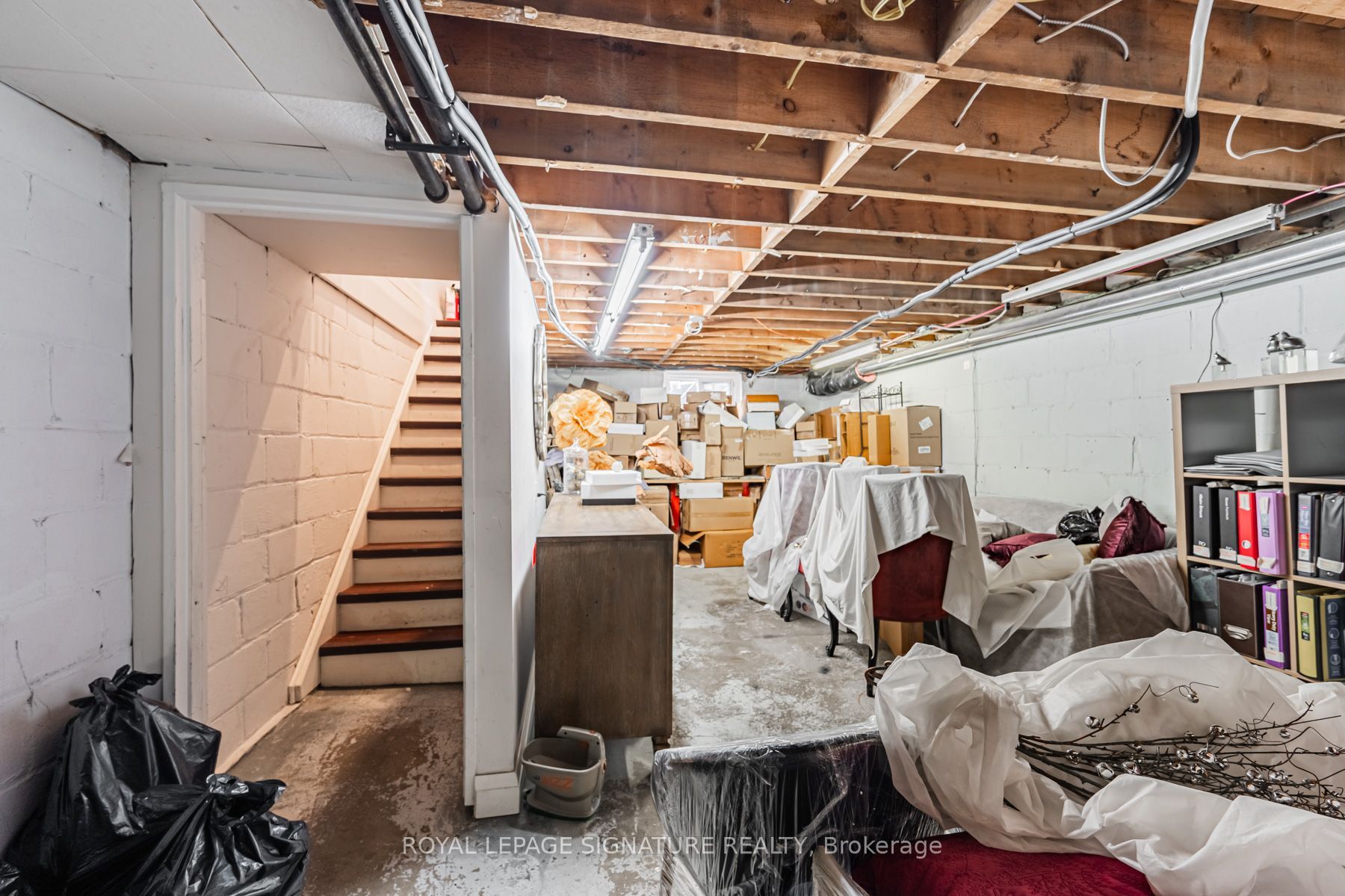 1762-1764 Avenue Road Property Photo 33