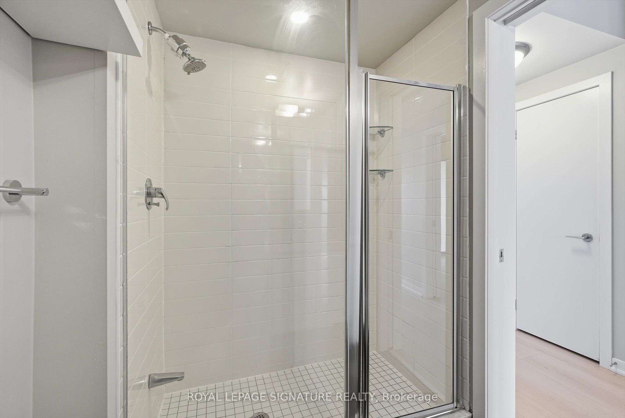 59 East Liberty Street 1010 Property Photo 17
