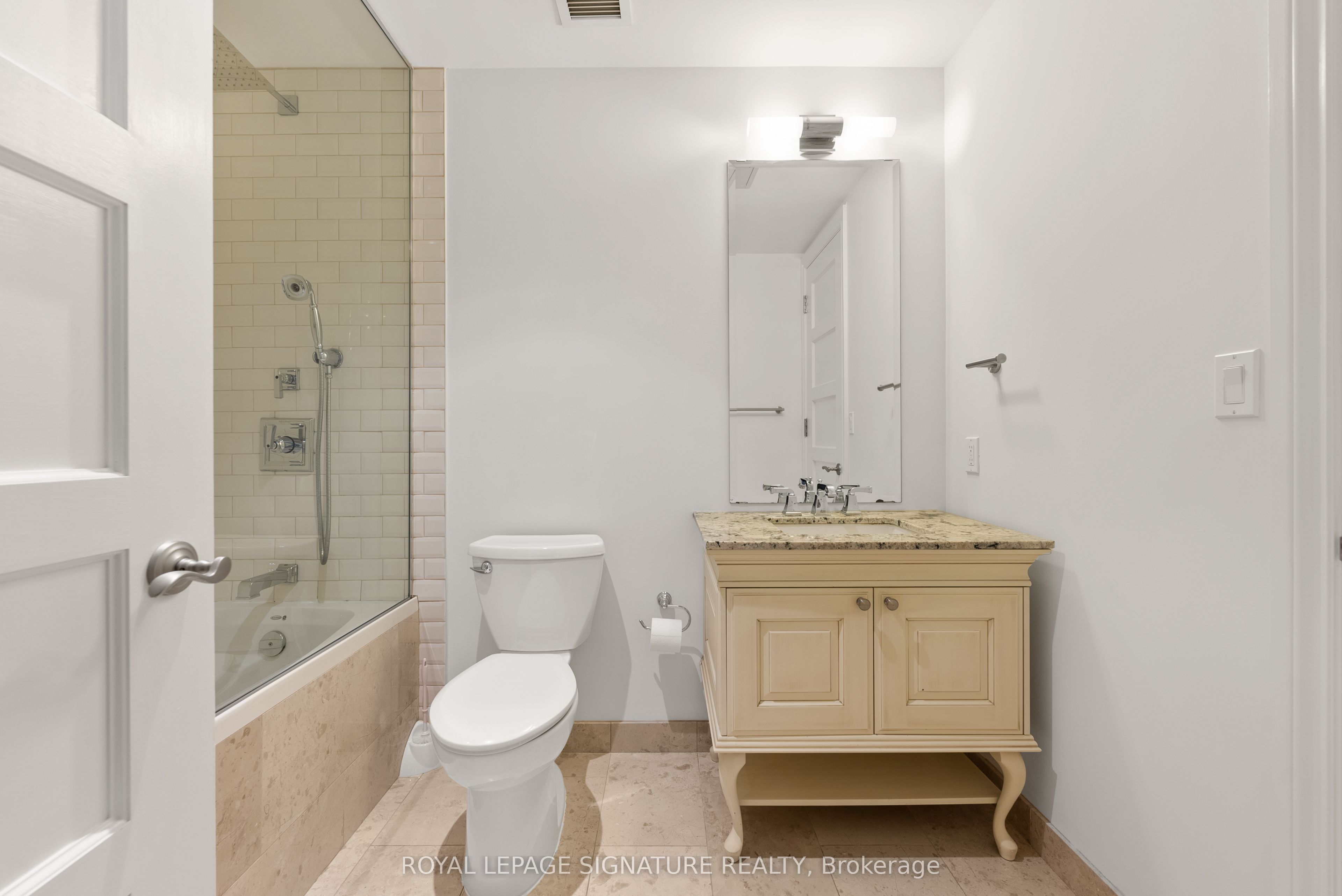 22 Leader Lane 542 Property Photo 13