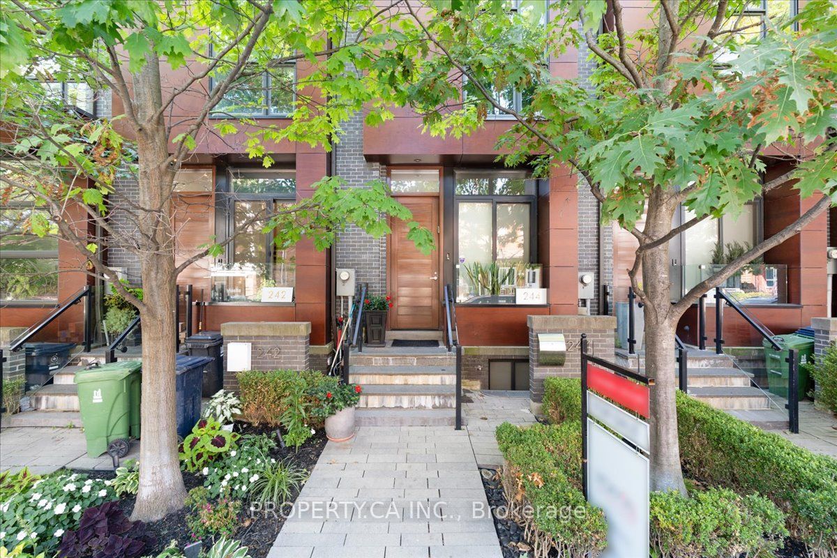 244 Manning Avenue Property Photo 1