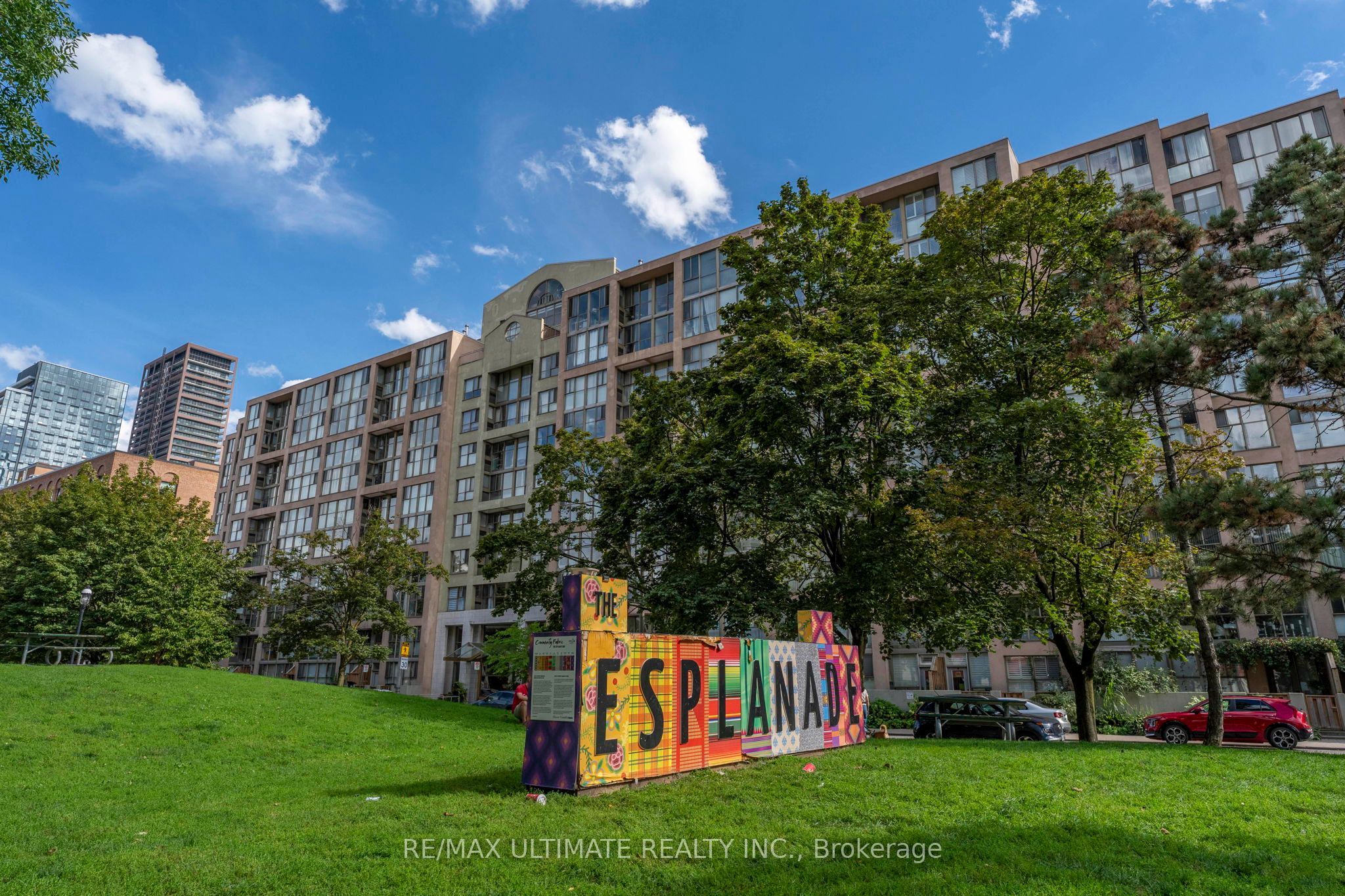 65 Scadding Avenue 513