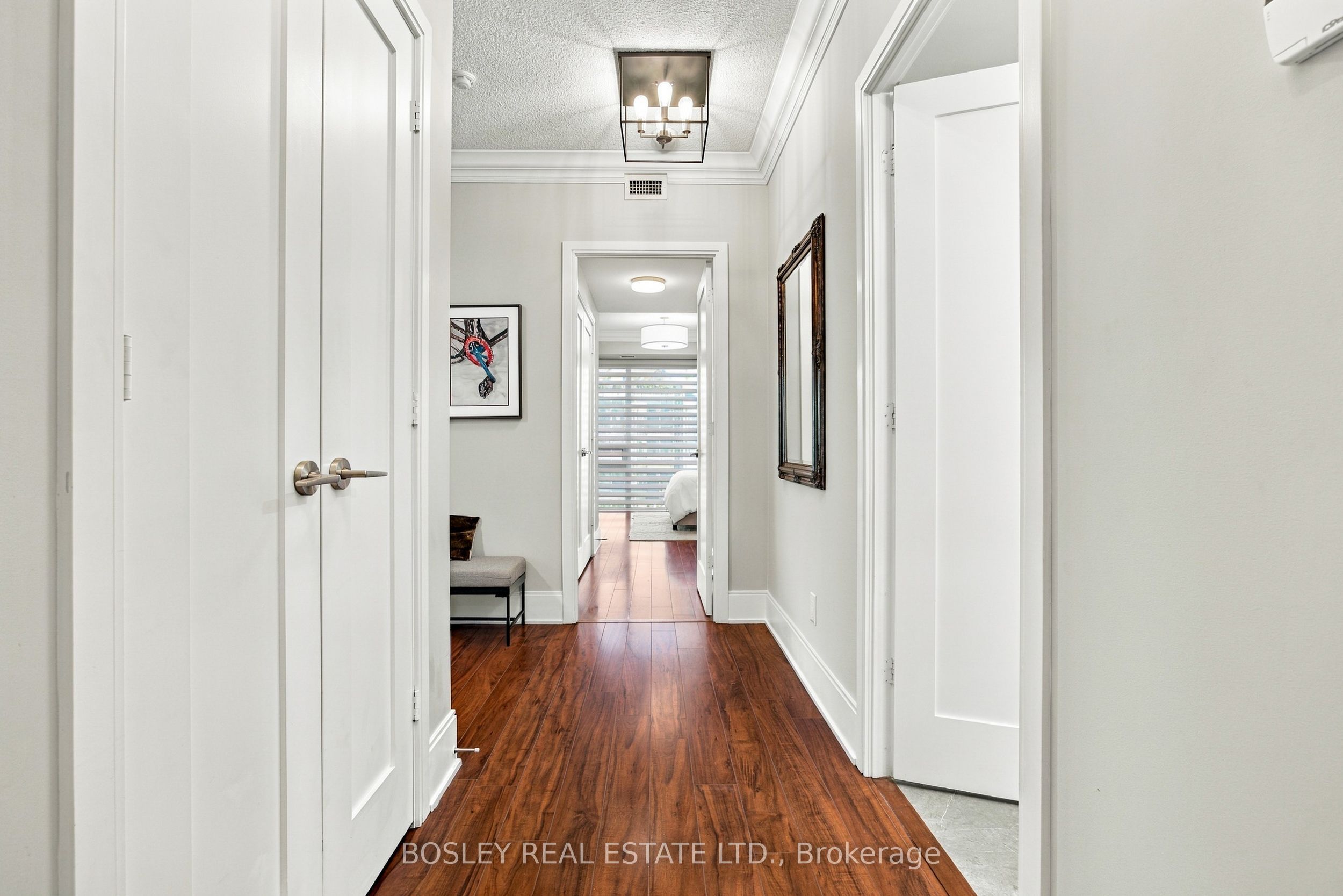 25 Broadway Avenue 802 Property Photo 2