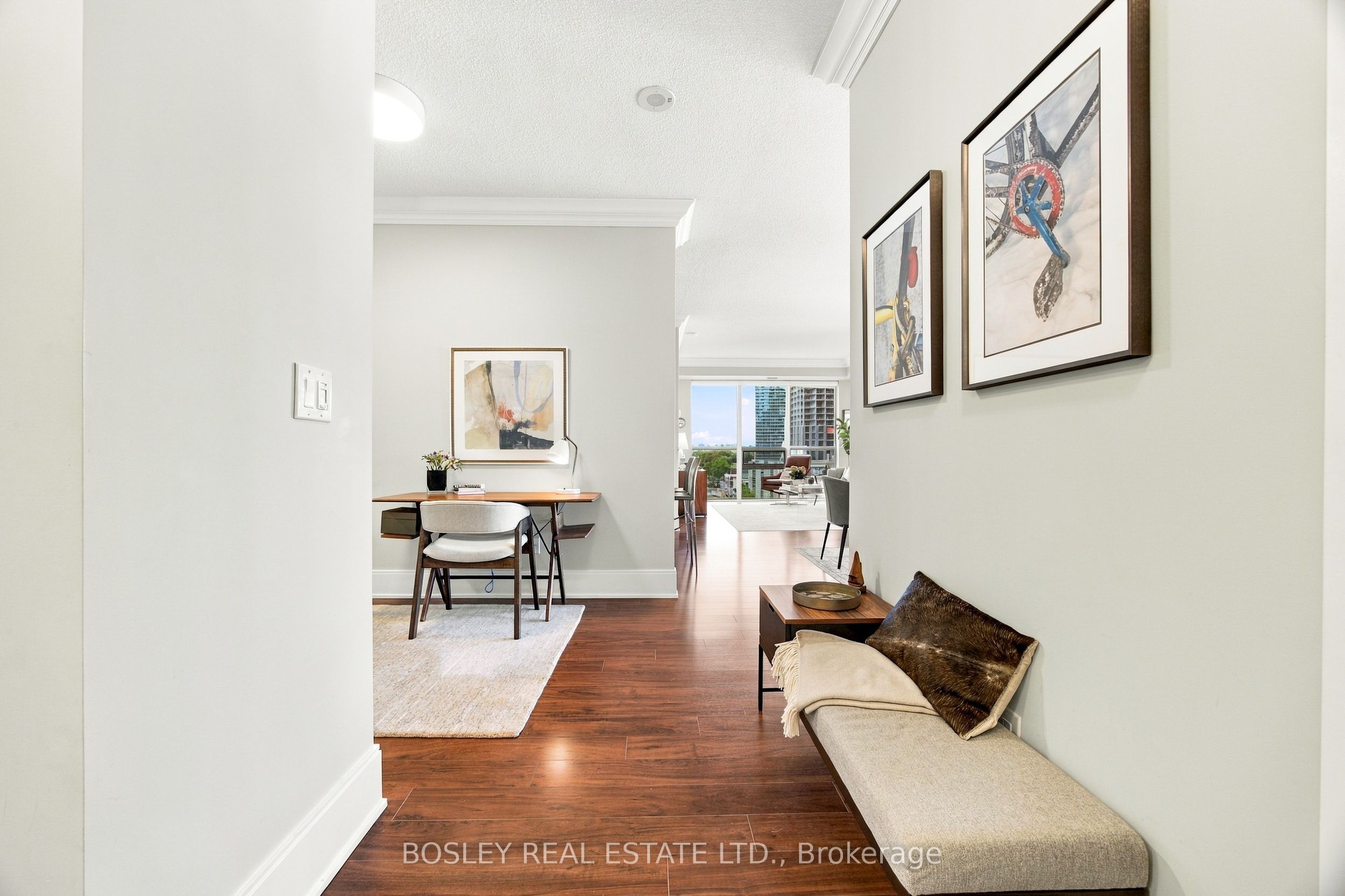 25 Broadway Avenue 802 Property Photo 3