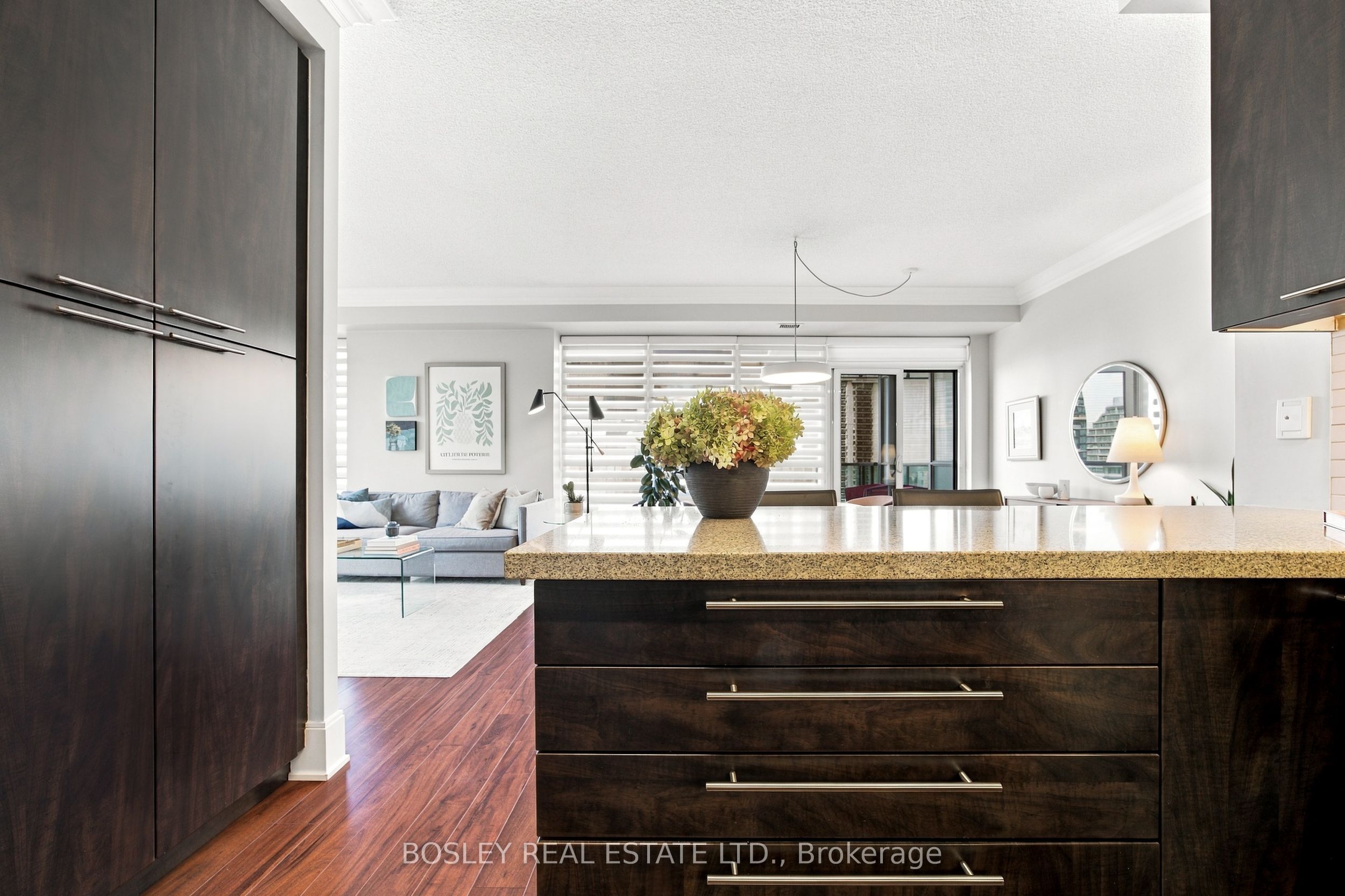 25 Broadway Avenue 802 Property Photo 12