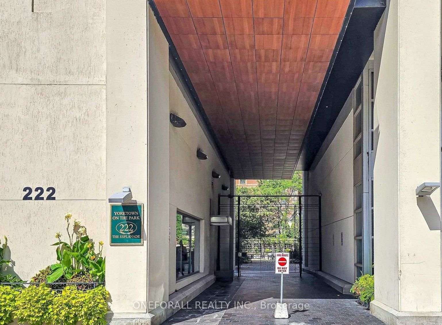 222 The Esplanade 633 Property Photo 3