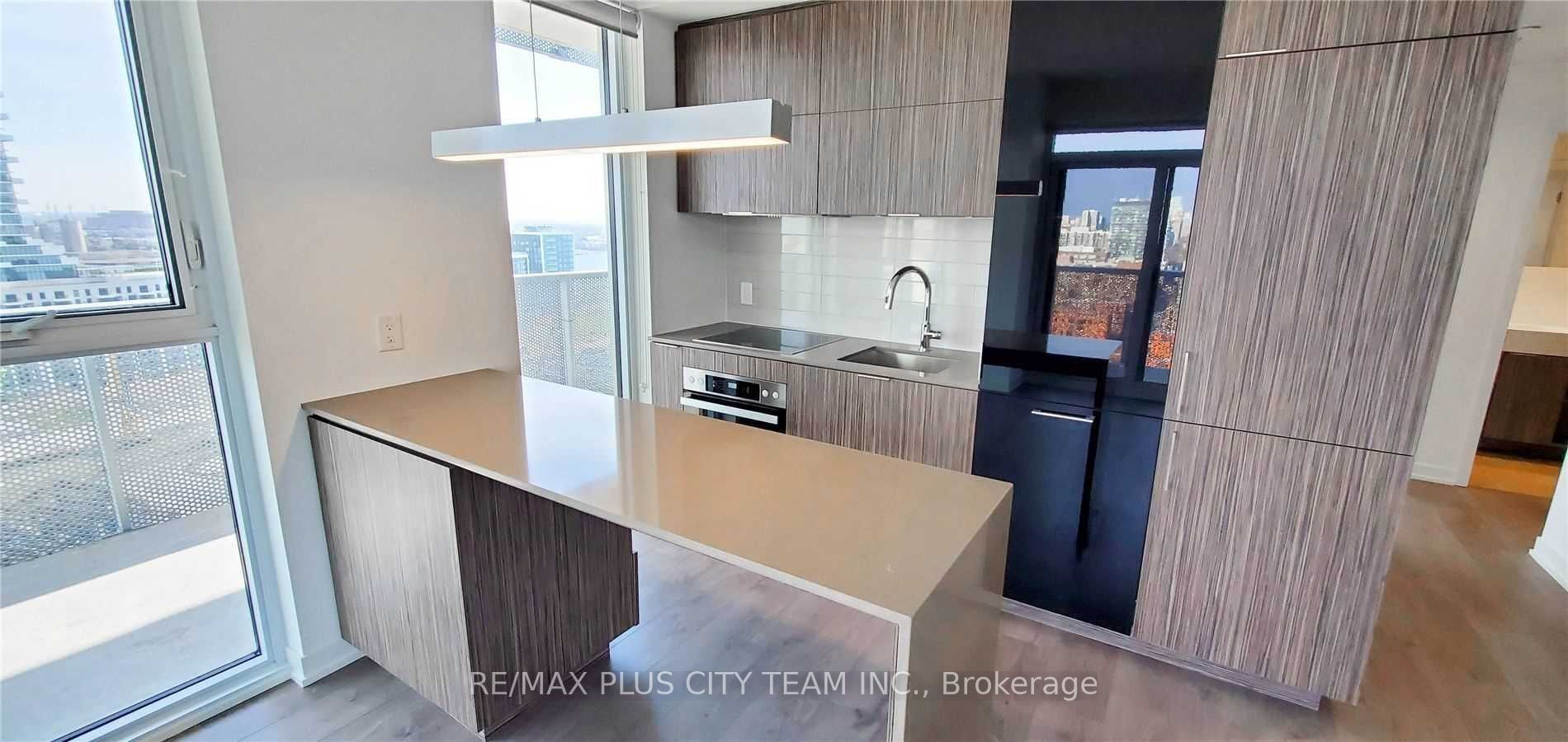 20 Richardson Street 1510 Property Photo 4