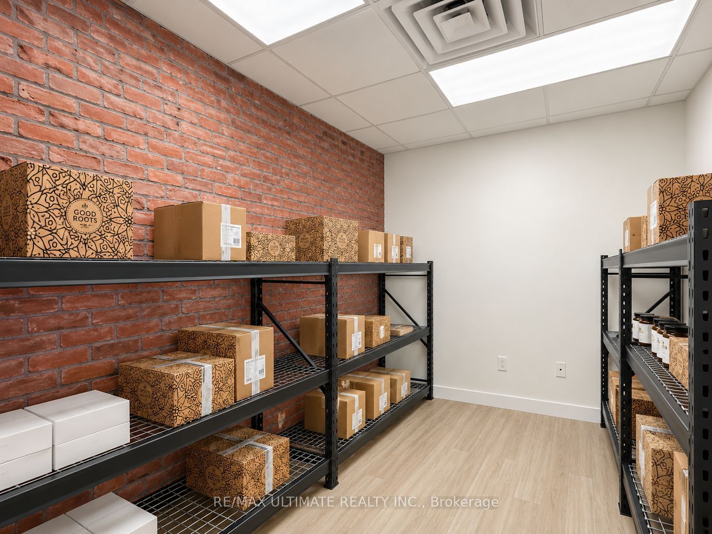 806 College Street Property Photo 12