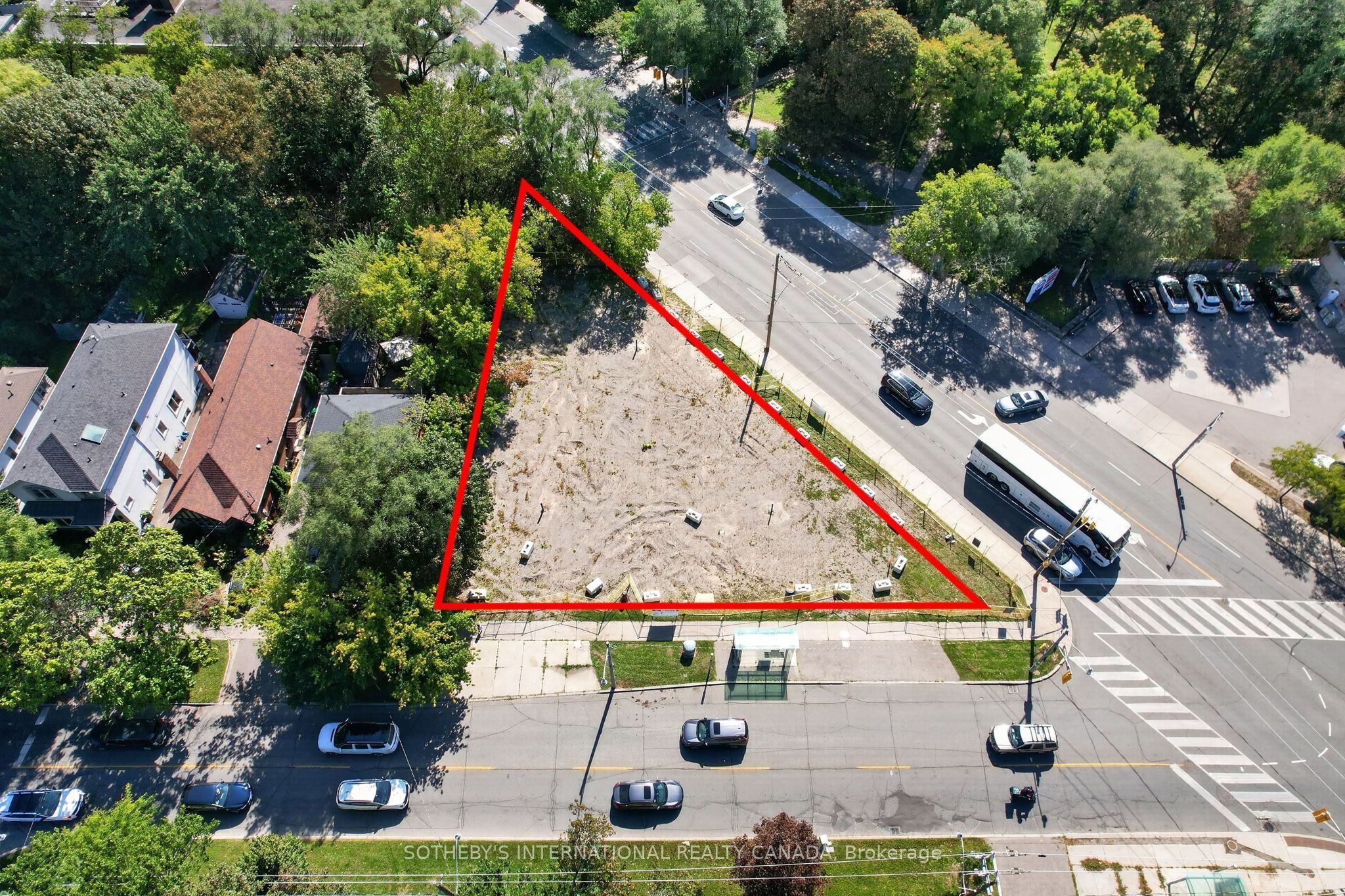 861 Avenue Road Property Photo 19