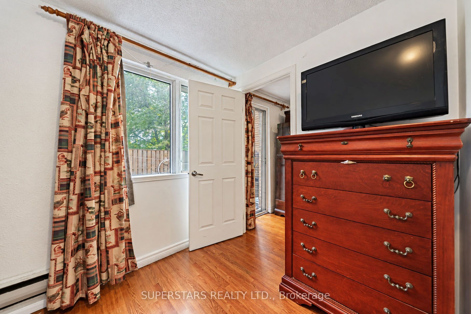 29 Jenny Wrenway Property Photo 27
