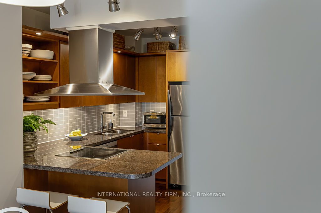 1430 Yonge Street 204 Property Photo 11