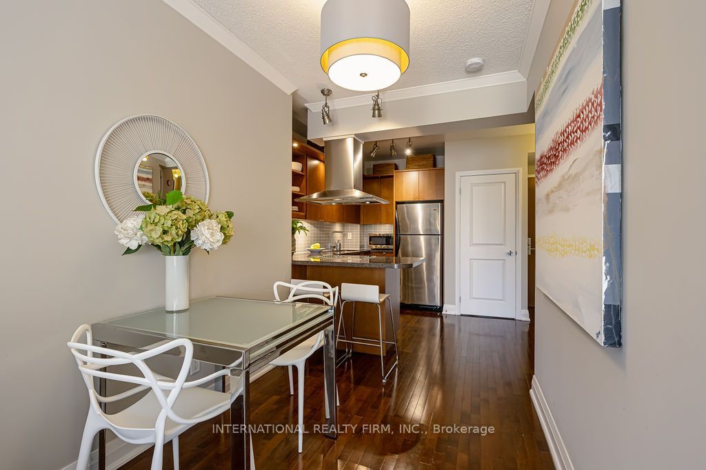 1430 Yonge Street 204 Property Photo 13