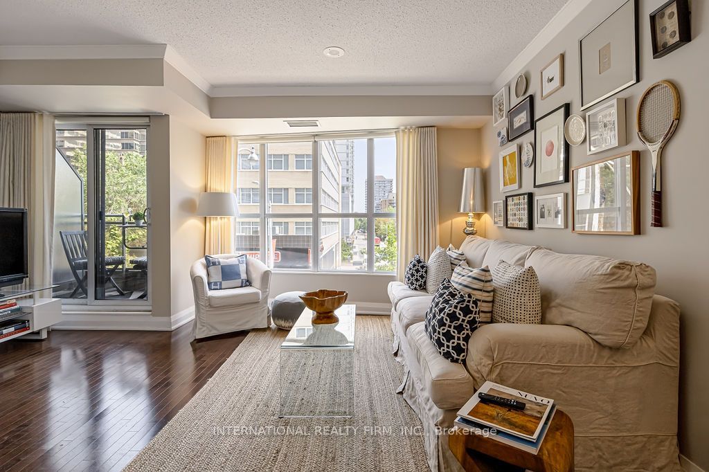 1430 Yonge Street 204 Property Photo 17