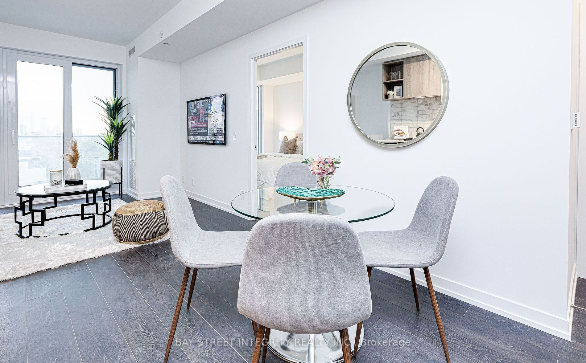 2020 Bathurst Street 1718 Property Photo 9