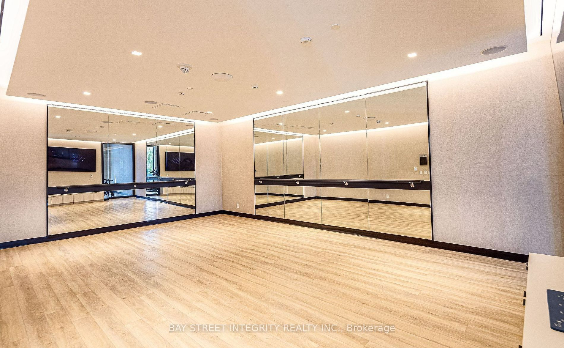 2020 Bathurst Street 1718 Property Photo 18