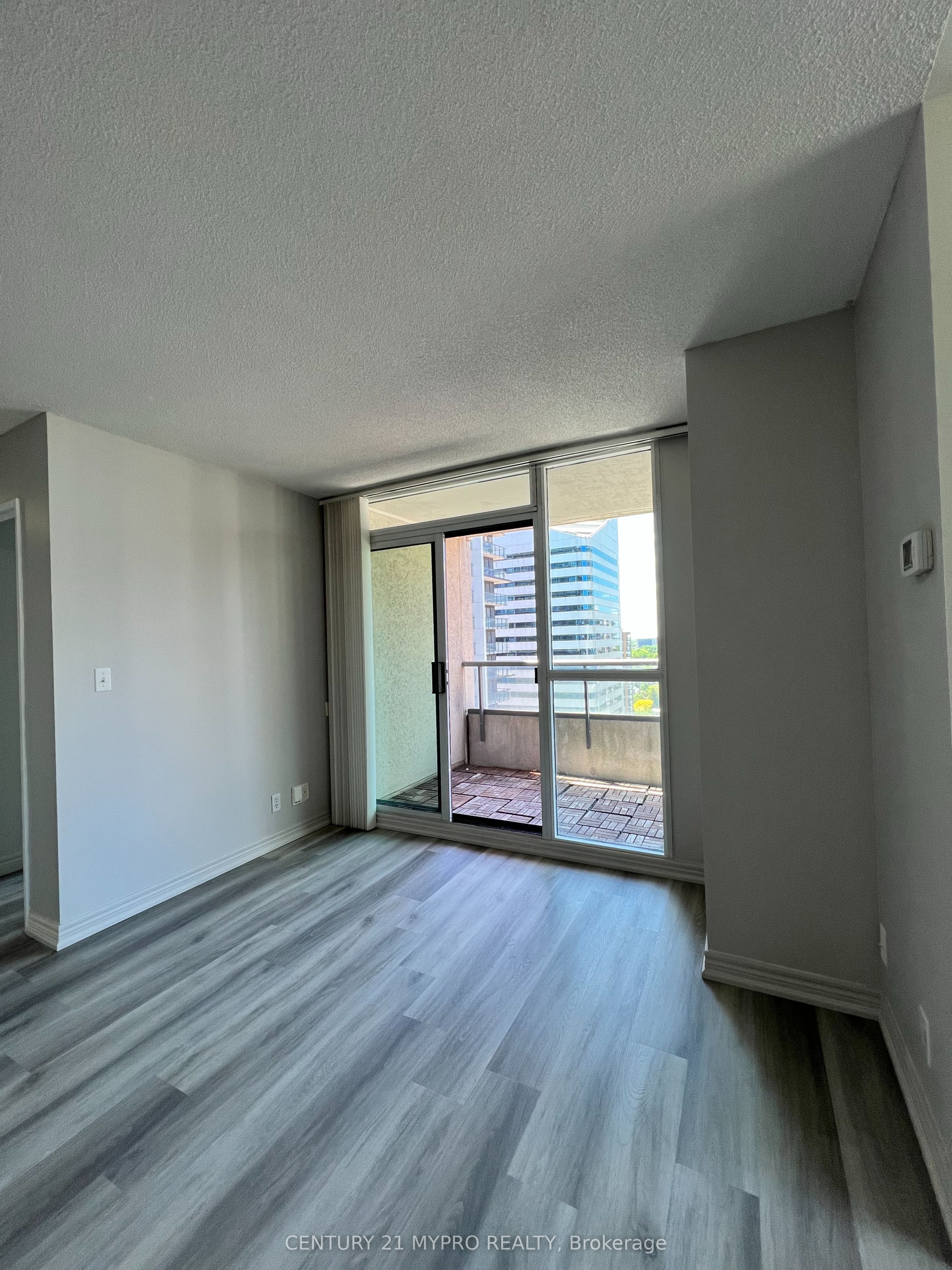 23 Hollywood Avenue 2702 Property Photo 8