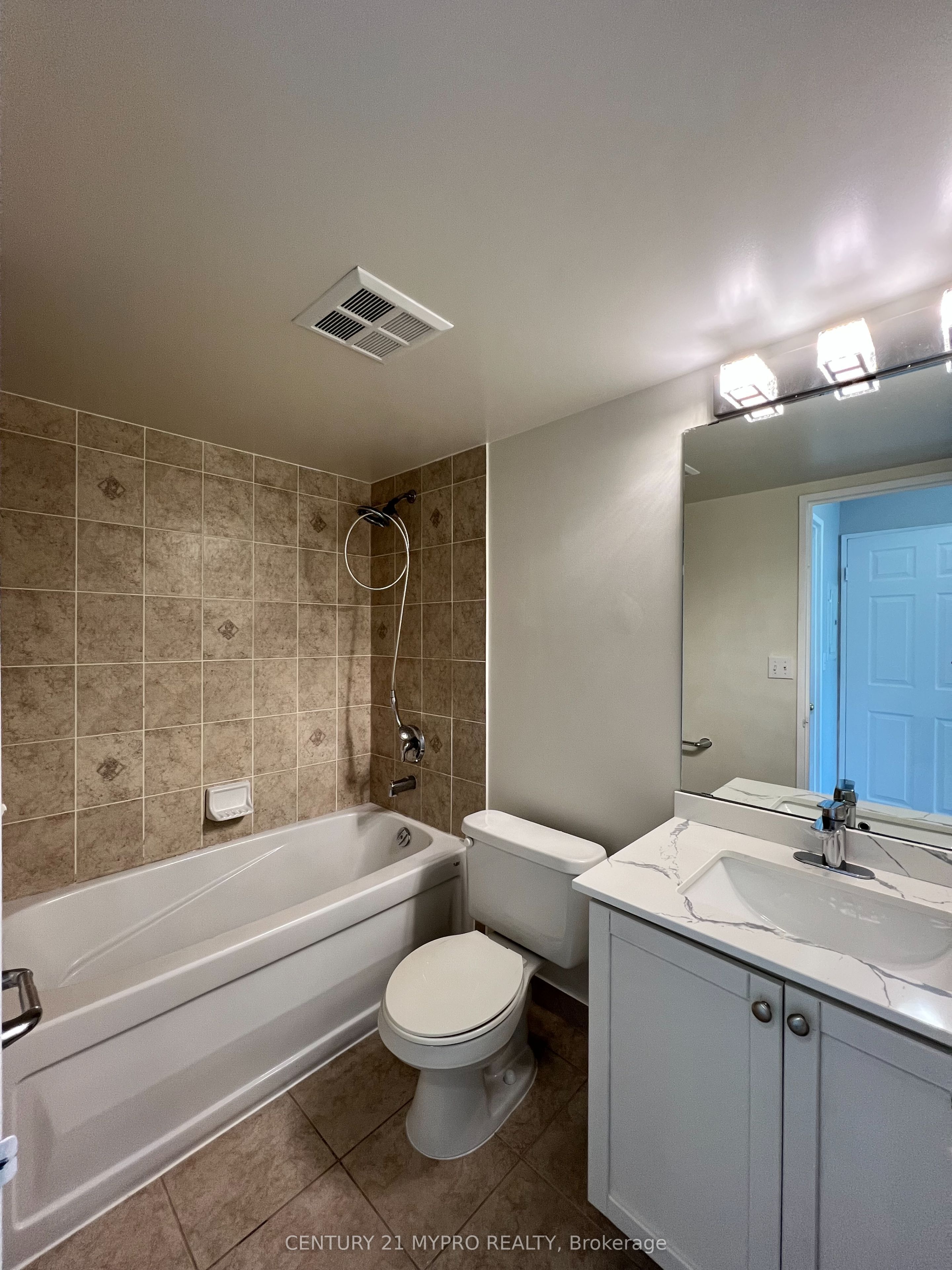 23 Hollywood Avenue 2702 Property Photo 12