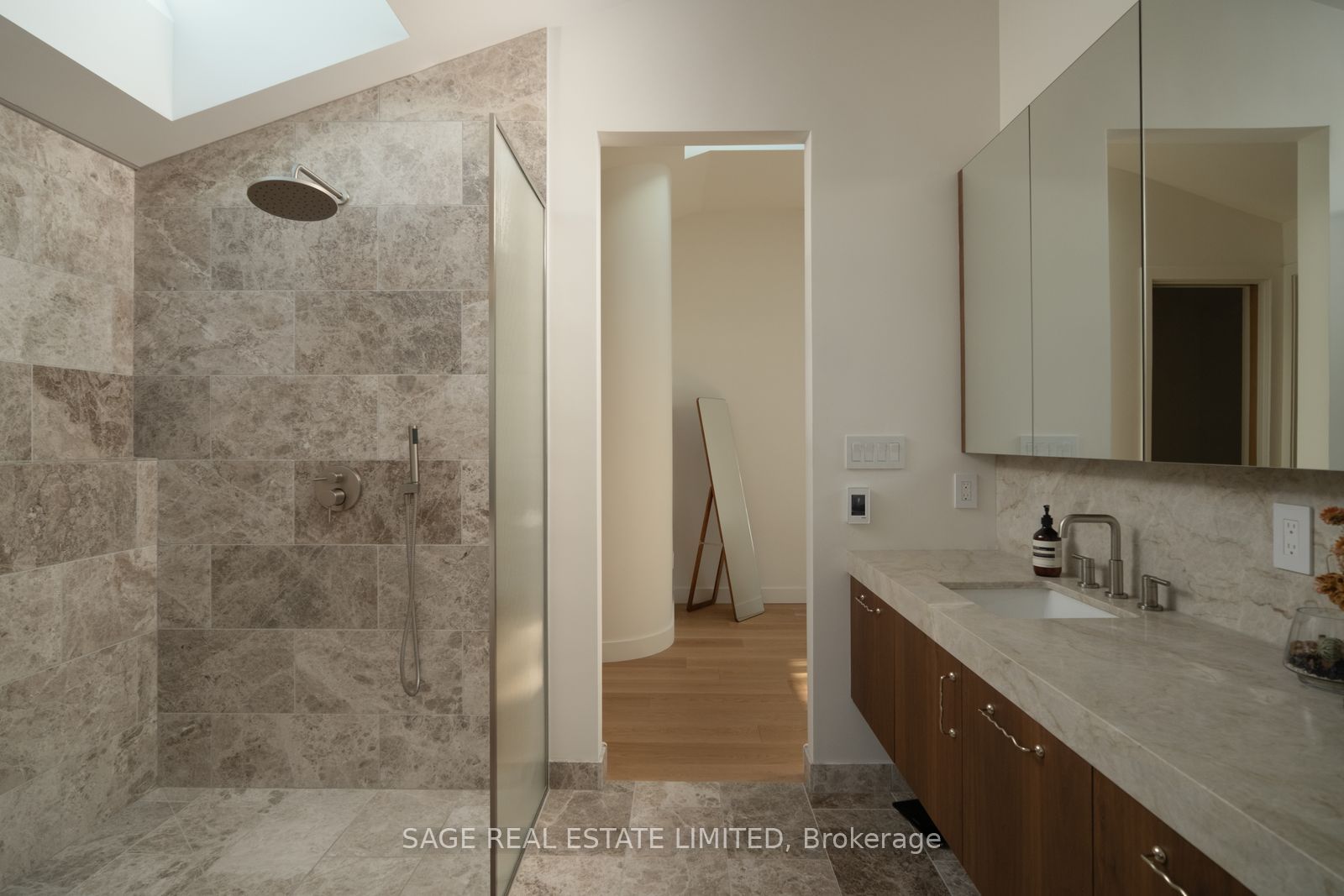 47 Delaware Avenue Property Photo 35