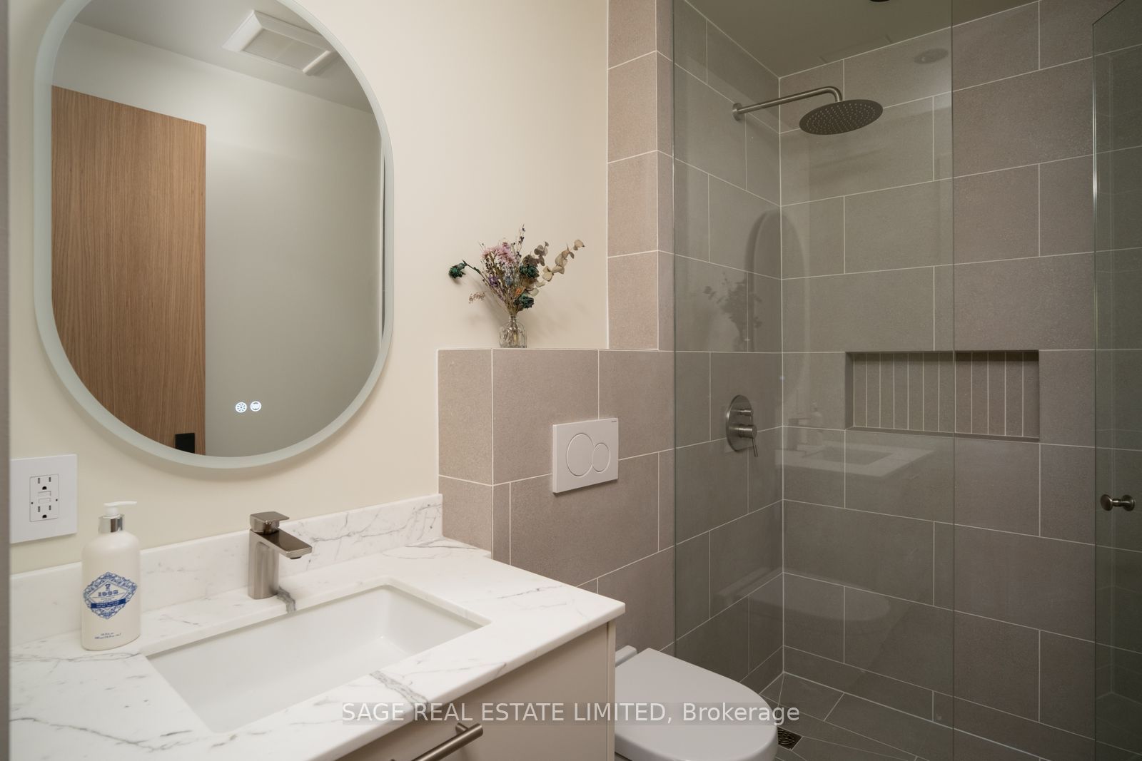 47 Delaware Avenue Property Photo 38