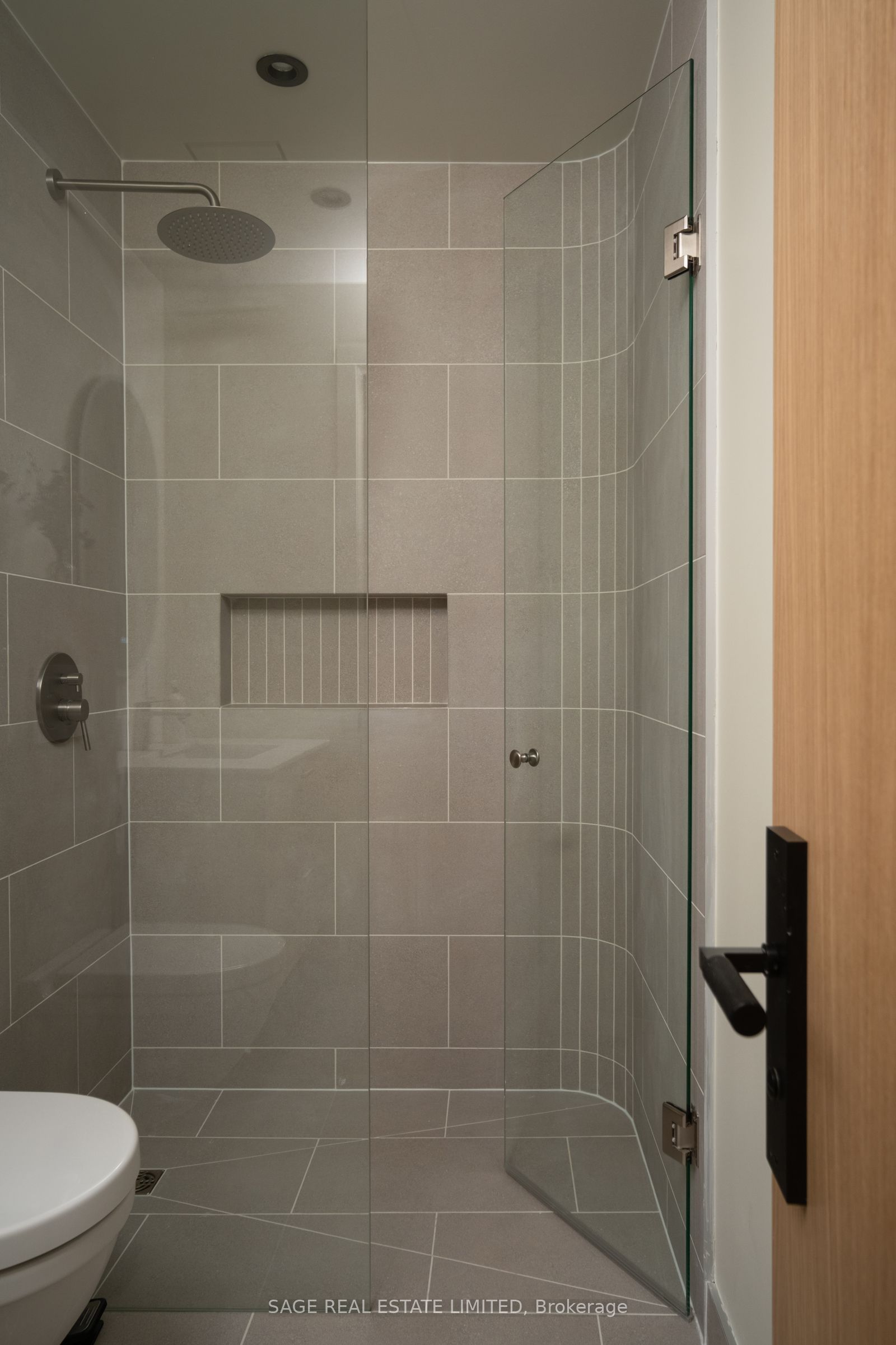 47 Delaware Avenue Property Photo 39