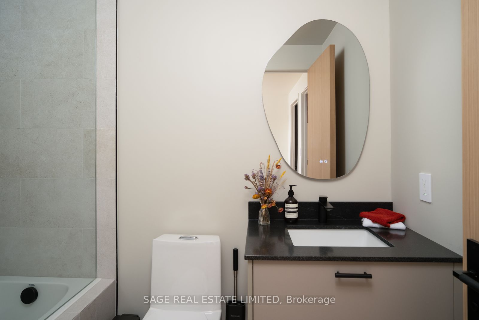 47 Delaware Avenue Property Photo 43