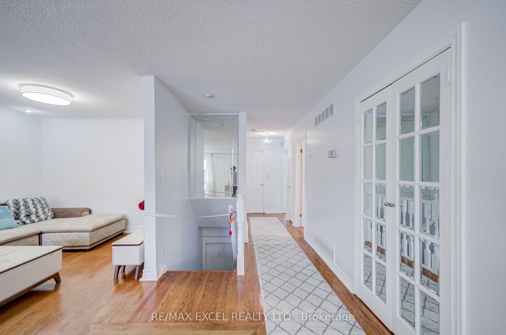 155 Edmonton Drive Property Photo 4