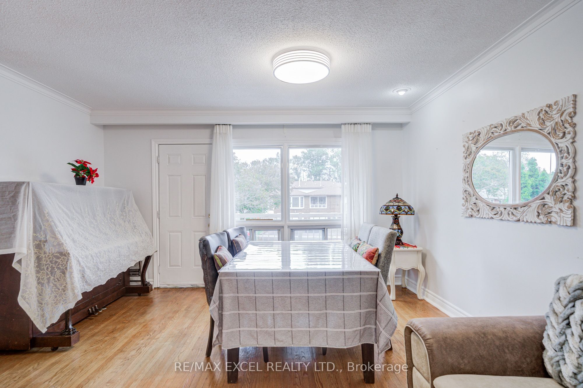 155 Edmonton Drive Property Photo 7