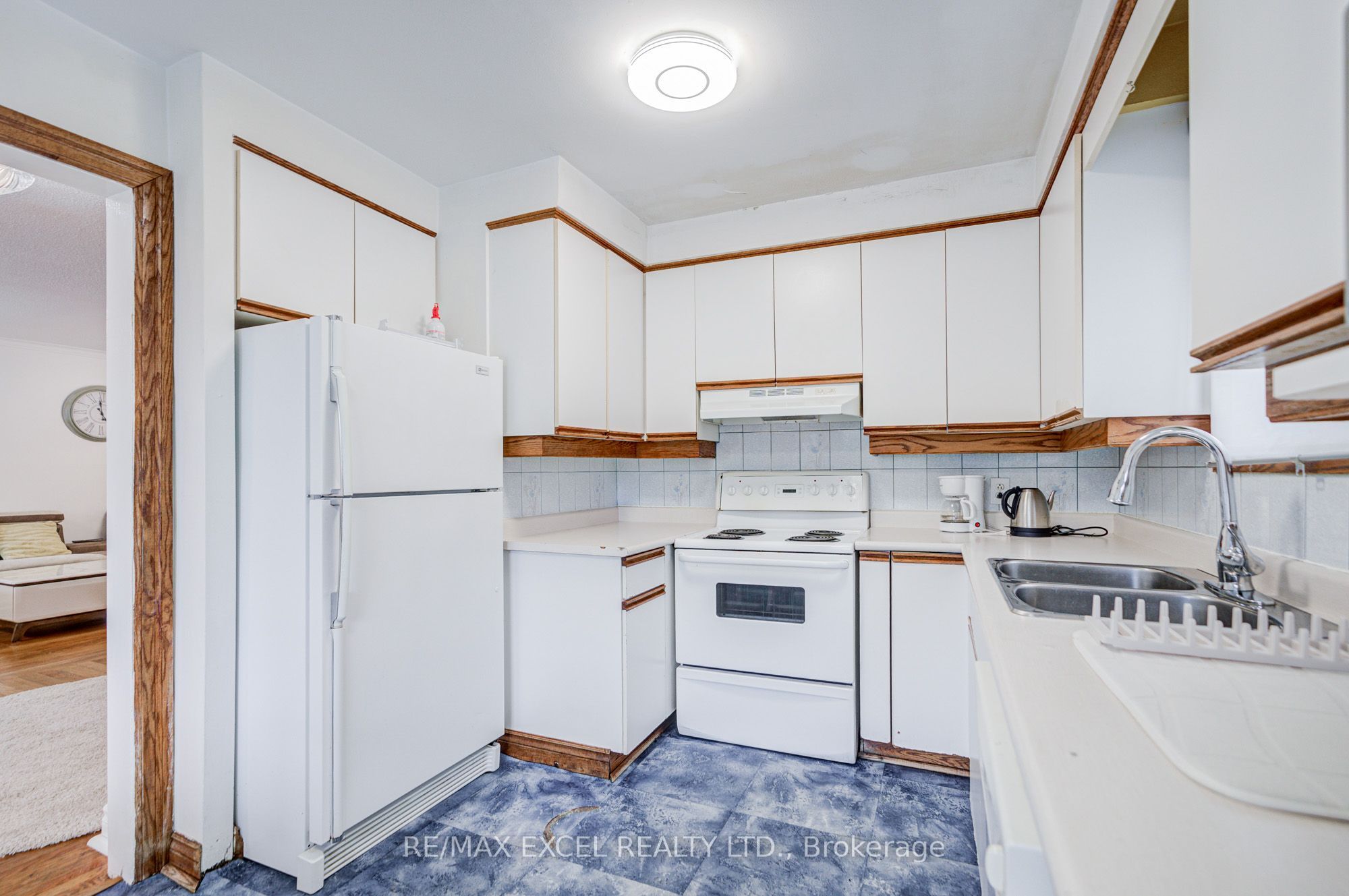 155 Edmonton Drive Property Photo 15